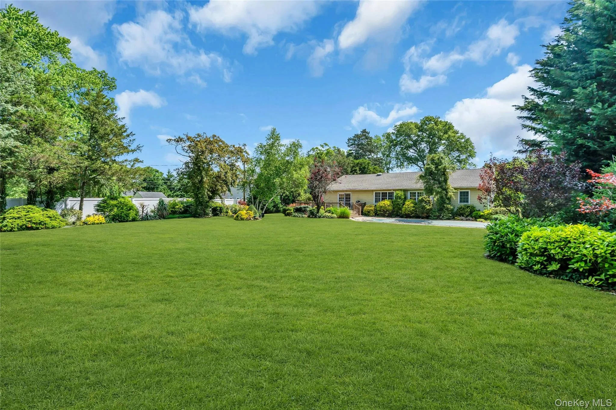 34 Aberdeen Road, Smithtown, NY, 3 Bedrooms Bedrooms, 8 Rooms Rooms,2 BathroomsBathrooms,Residential,For Rent,Aberdeen,0,1012301 34 Aberdeen Road, Smithtown, NY, 3 Bedrooms Bedrooms, 8 Rooms Rooms,2 BathroomsBathrooms,Residential,For Rent,Aberdeen,0,1012301