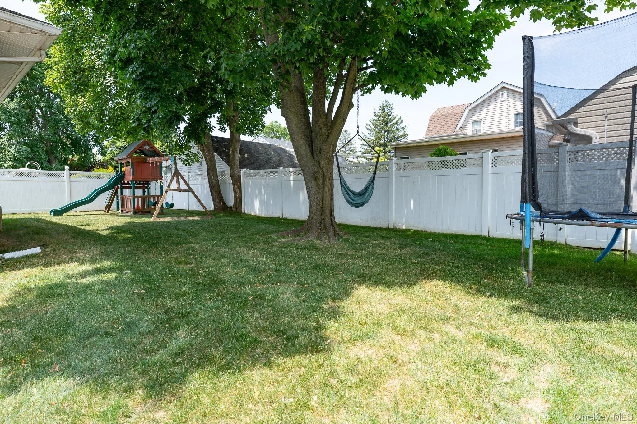 2393 Denton Street, Hempstead, NY, 3 Bedrooms Bedrooms, 5 Rooms Rooms,2 BathroomsBathrooms,Residential,For Rent,Denton,0,1012309 2393 Denton Street, Hempstead, NY, 3 Bedrooms Bedrooms, 5 Rooms Rooms,2 BathroomsBathrooms,Residential,For Rent,Denton,0,1012309