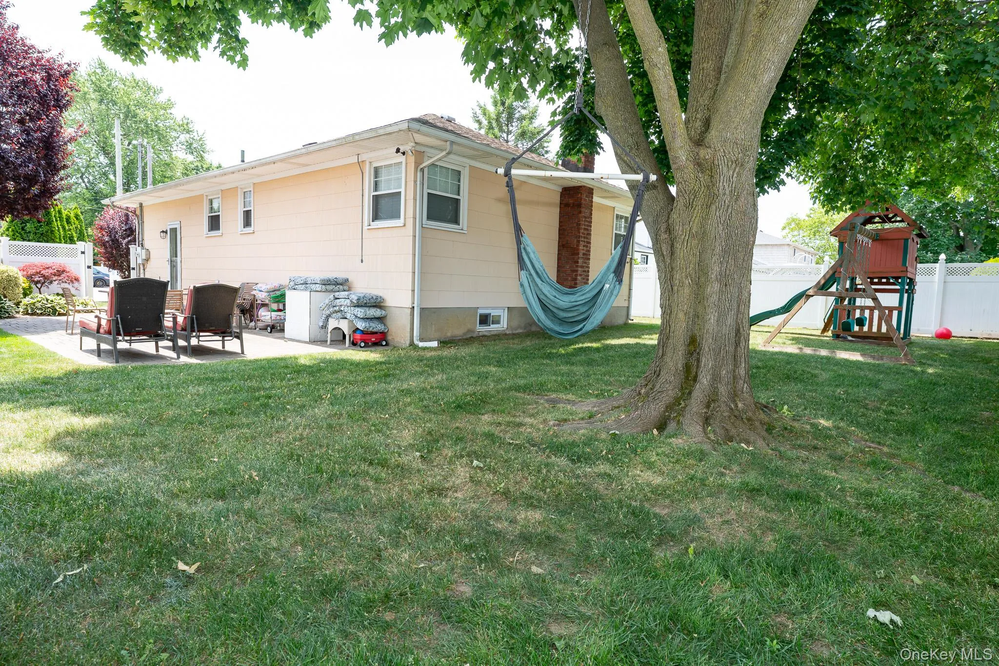 2393 Denton Street, Hempstead, NY, 3 Bedrooms Bedrooms, 5 Rooms Rooms,2 BathroomsBathrooms,Residential,For Rent,Denton,0,1012309 2393 Denton Street, Hempstead, NY, 3 Bedrooms Bedrooms, 5 Rooms Rooms,2 BathroomsBathrooms,Residential,For Rent,Denton,0,1012309