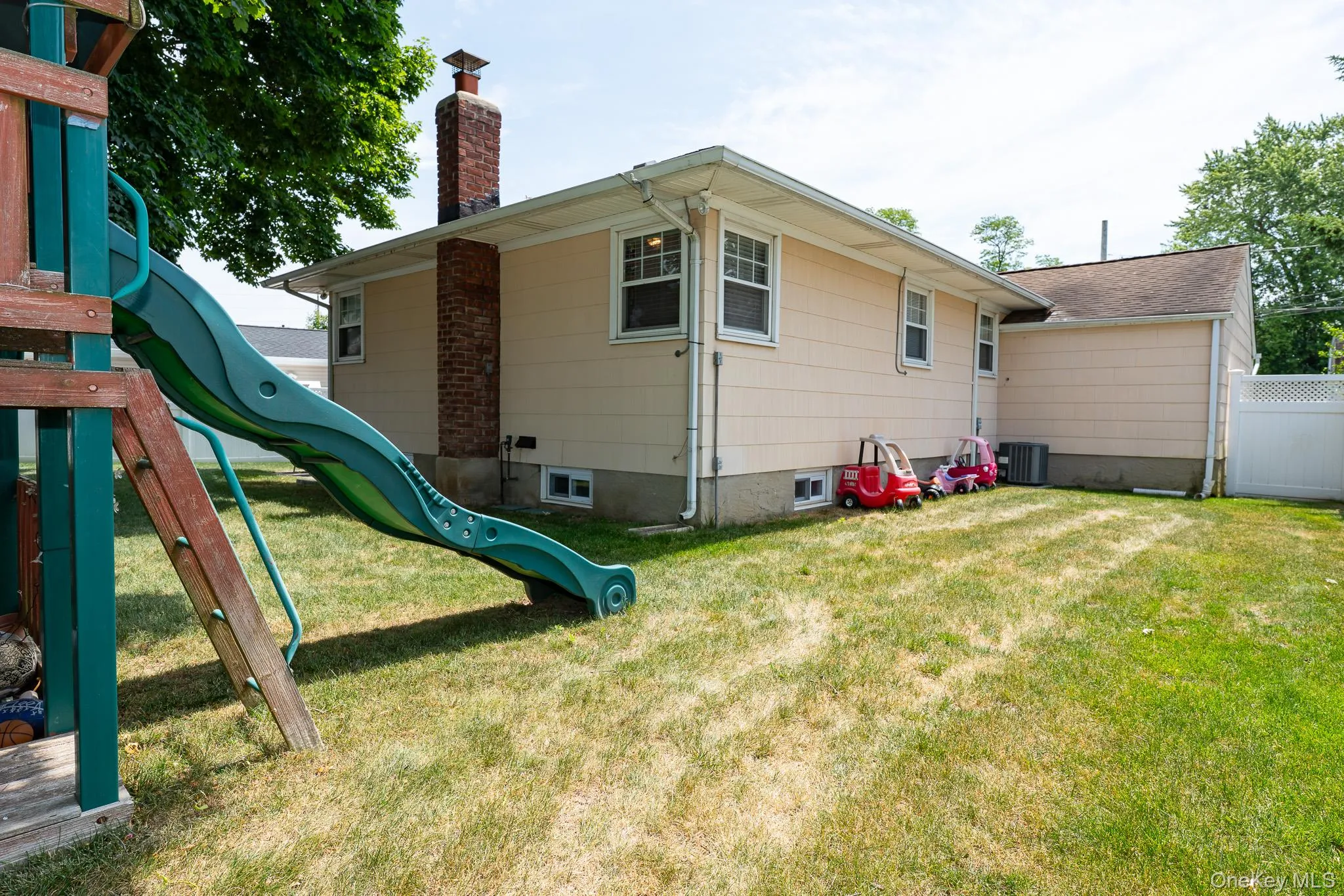 2393 Denton Street, Hempstead, NY, 3 Bedrooms Bedrooms, 5 Rooms Rooms,2 BathroomsBathrooms,Residential,For Rent,Denton,0,1012309 2393 Denton Street, Hempstead, NY, 3 Bedrooms Bedrooms, 5 Rooms Rooms,2 BathroomsBathrooms,Residential,For Rent,Denton,0,1012309