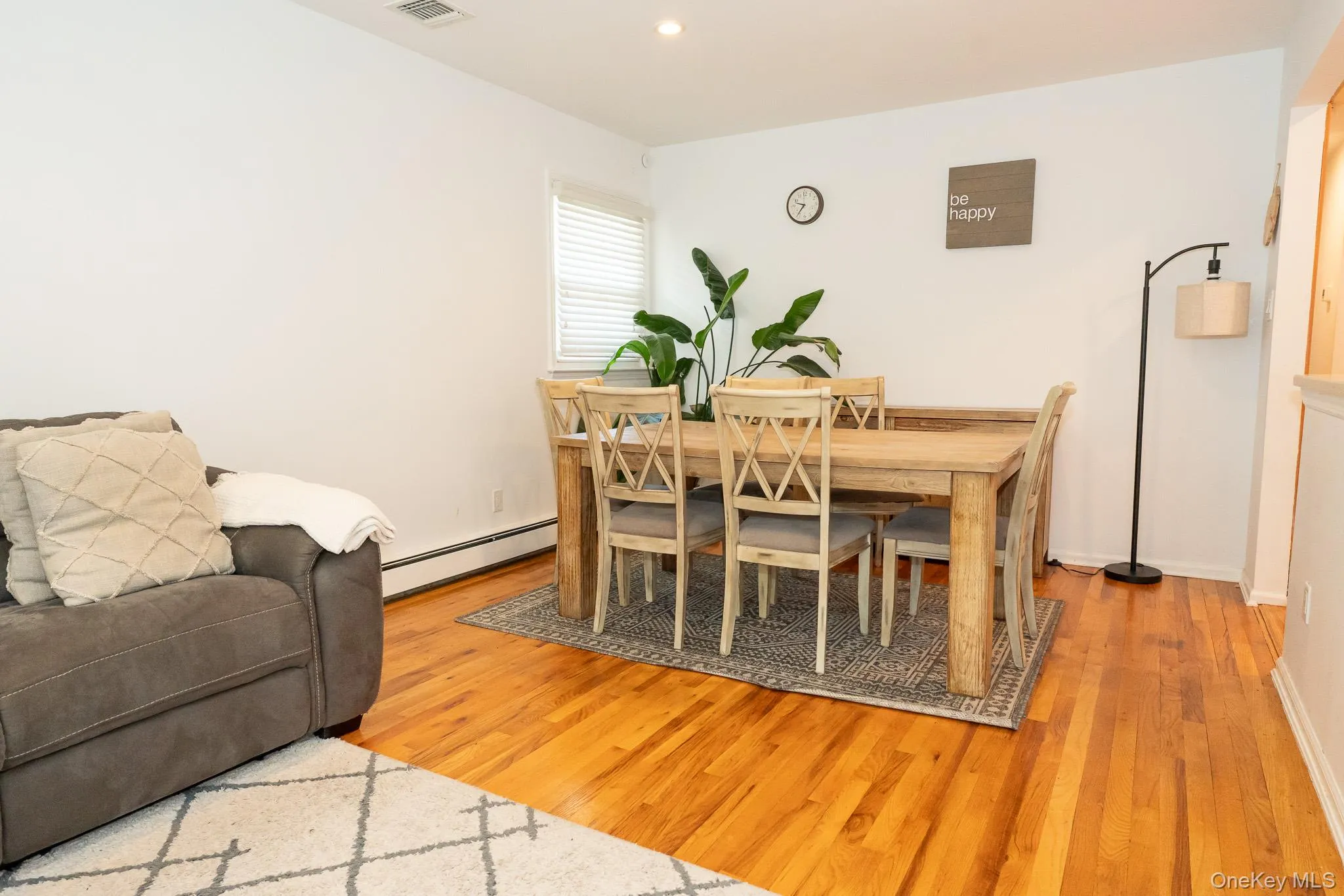 2393 Denton Street, Hempstead, NY, 3 Bedrooms Bedrooms, 5 Rooms Rooms,2 BathroomsBathrooms,Residential,For Rent,Denton,0,1012309 2393 Denton Street, Hempstead, NY, 3 Bedrooms Bedrooms, 5 Rooms Rooms,2 BathroomsBathrooms,Residential,For Rent,Denton,0,1012309
