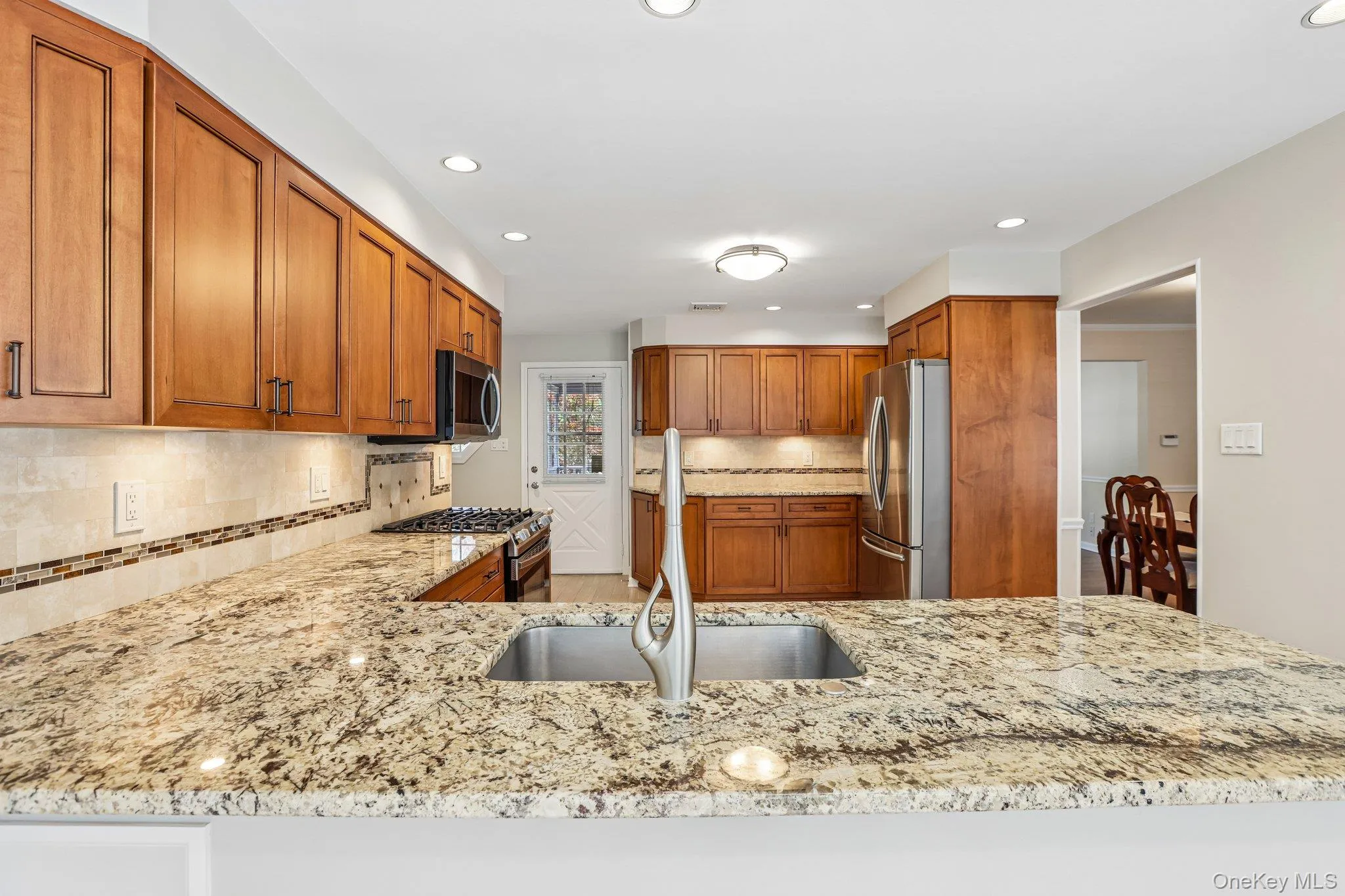 3 Deforest Avenue, Clarkstown, NY, 4 Bedrooms Bedrooms, 10 Rooms Rooms,2 BathroomsBathrooms,Residential,For Rent,Deforest,0,KEY1012310 3 Deforest Avenue, Clarkstown, NY, 4 Bedrooms Bedrooms, 10 Rooms Rooms,2 BathroomsBathrooms,Residential,For Rent,Deforest,0,KEY1012310
