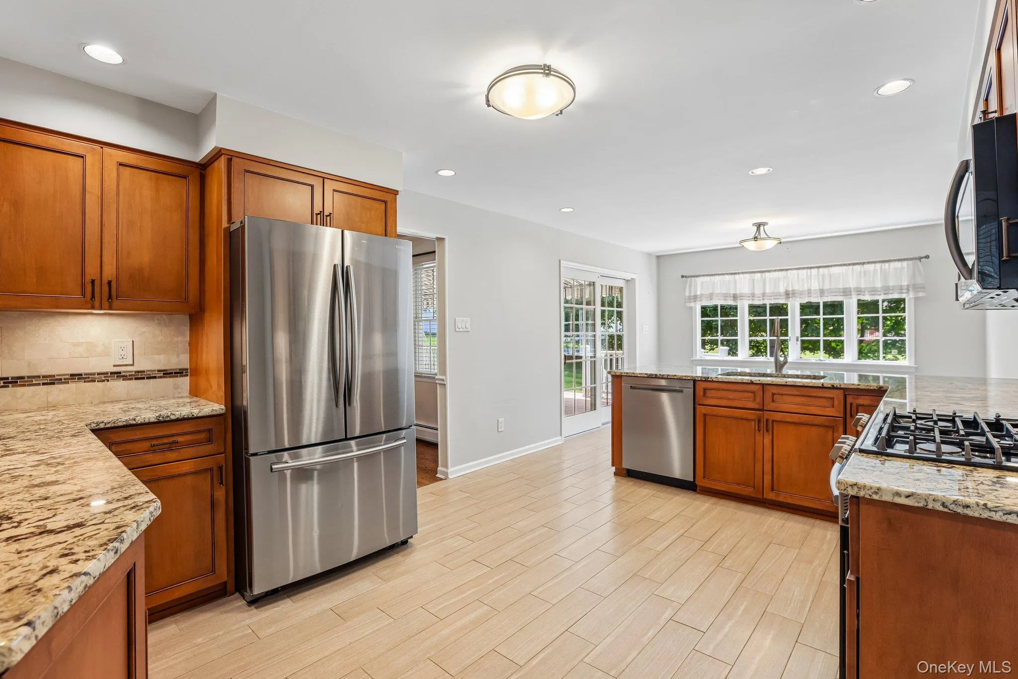 3 Deforest Avenue, Clarkstown, NY, 4 Bedrooms Bedrooms, 10 Rooms Rooms,2 BathroomsBathrooms,Residential,For Rent,Deforest,0,KEY1012310 3 Deforest Avenue, Clarkstown, NY, 4 Bedrooms Bedrooms, 10 Rooms Rooms,2 BathroomsBathrooms,Residential,For Rent,Deforest,0,KEY1012310