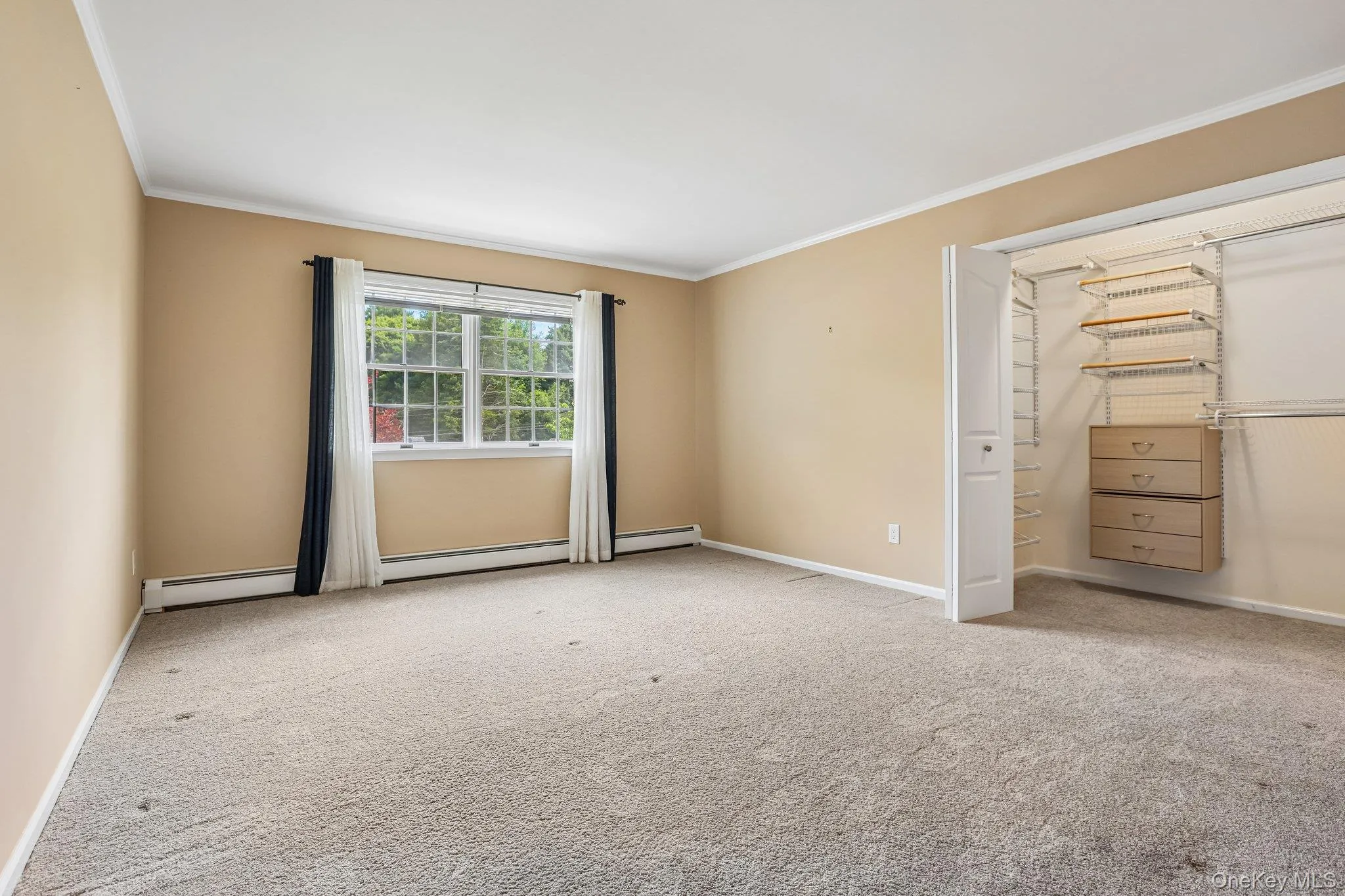3 Deforest Avenue, Clarkstown, NY, 4 Bedrooms Bedrooms, 10 Rooms Rooms,2 BathroomsBathrooms,Residential,For Rent,Deforest,0,KEY1012310 3 Deforest Avenue, Clarkstown, NY, 4 Bedrooms Bedrooms, 10 Rooms Rooms,2 BathroomsBathrooms,Residential,For Rent,Deforest,0,KEY1012310