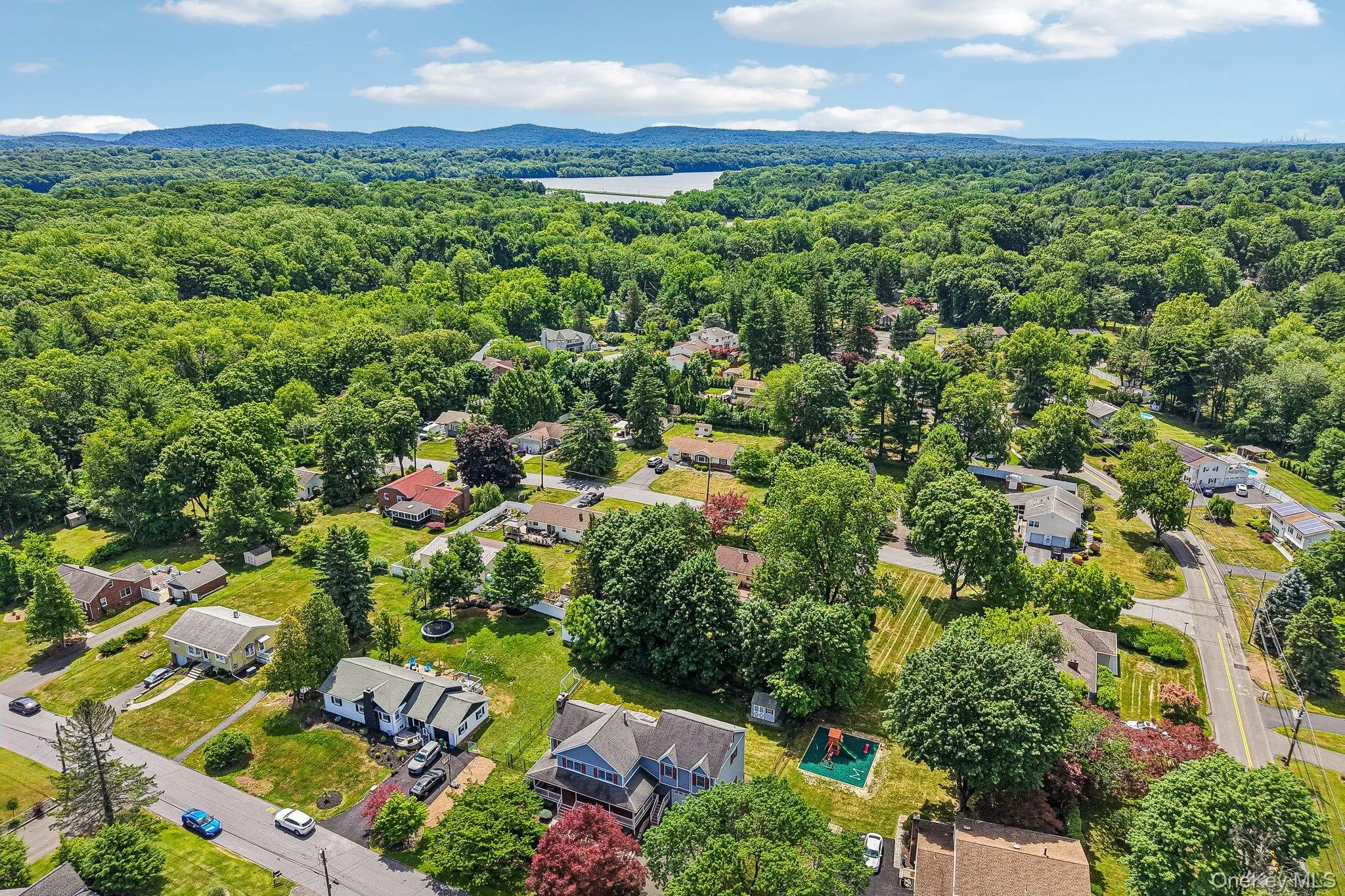 3 Deforest Avenue, Clarkstown, NY, 4 Bedrooms Bedrooms, 10 Rooms Rooms,2 BathroomsBathrooms,Residential,For Rent,Deforest,0,KEY1012310 3 Deforest Avenue, Clarkstown, NY, 4 Bedrooms Bedrooms, 10 Rooms Rooms,2 BathroomsBathrooms,Residential,For Rent,Deforest,0,KEY1012310