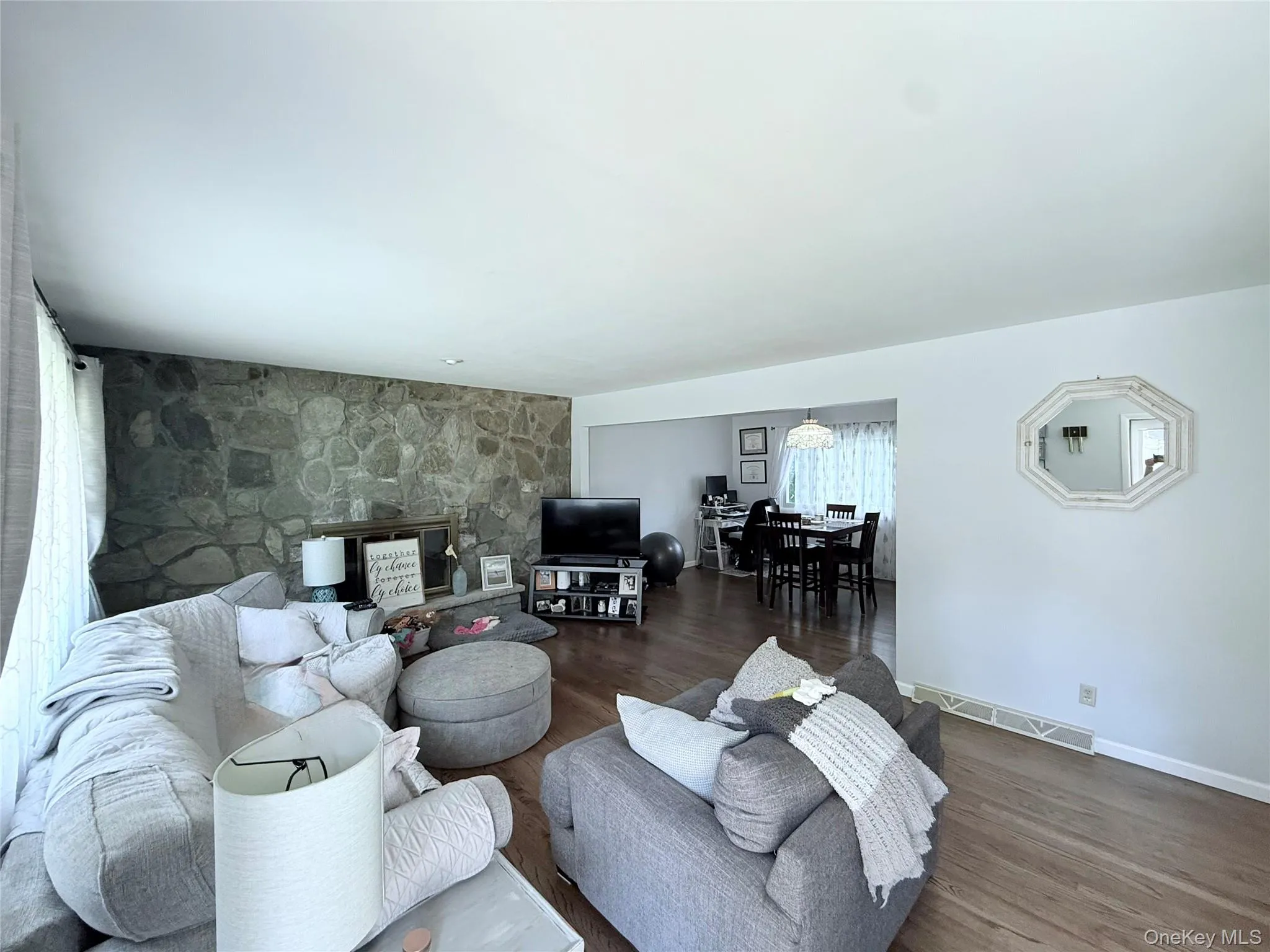 7 Richmond Road, Poughkeepsie (town), NY, 2 Bedrooms Bedrooms, 6 Rooms Rooms,1 BathroomBathrooms,Residential,For Rent,Richmond,0,1012313 7 Richmond Road, Poughkeepsie (town), NY, 2 Bedrooms Bedrooms, 6 Rooms Rooms,1 BathroomBathrooms,Residential,For Rent,Richmond,0,1012313