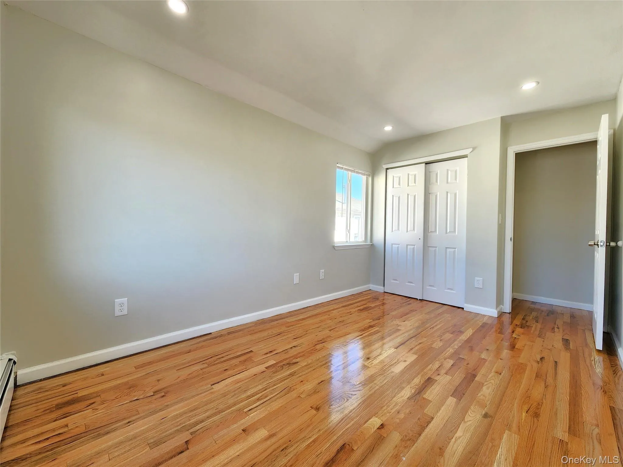 2nd Bedroom 2nd Bedroom