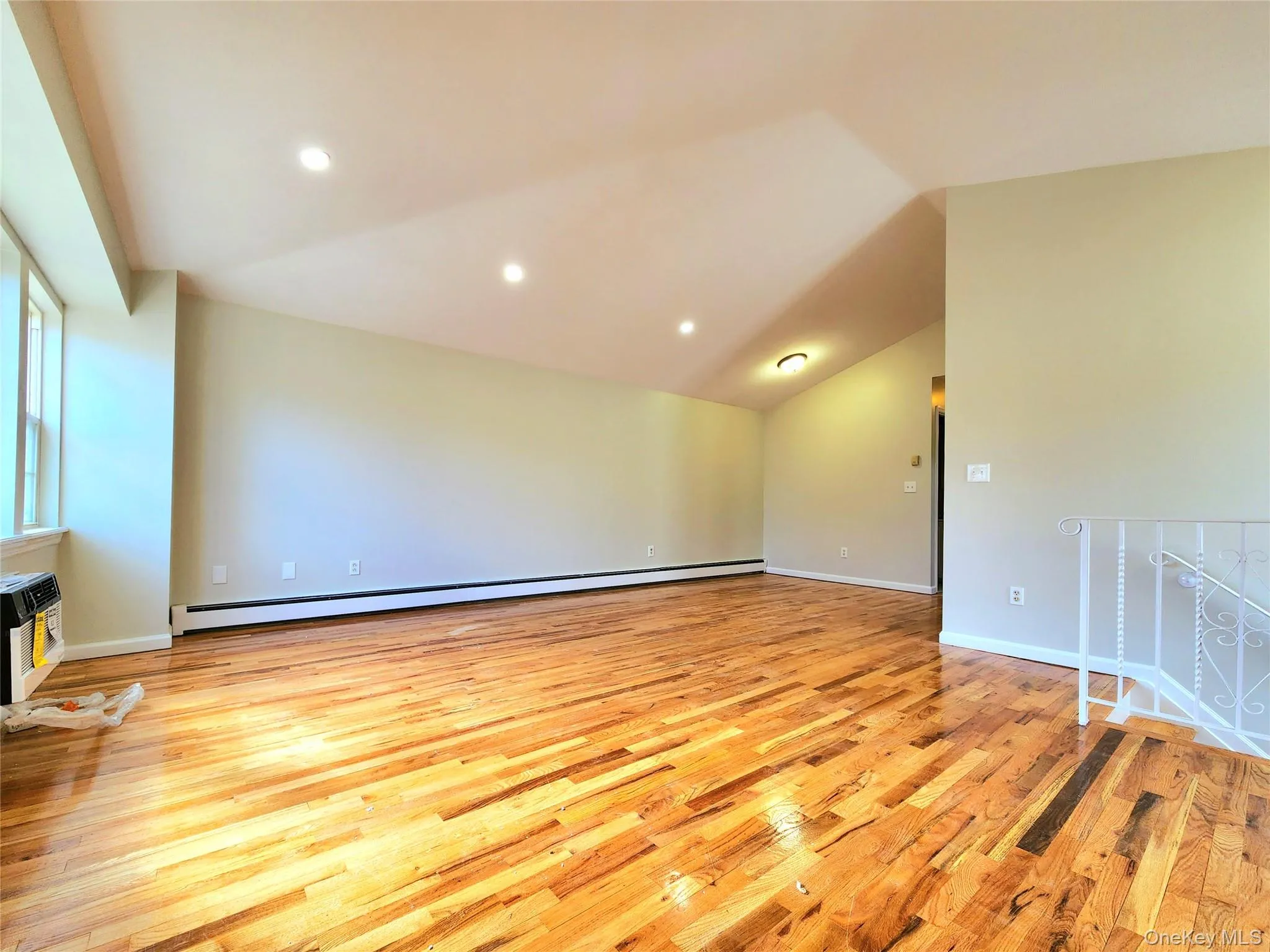 94-17 90th Avenue, New York, NY, 3 Bedrooms Bedrooms, 8 Rooms Rooms,2 BathroomsBathrooms,Residential Lease,For Rent,90th,0,1012317 94-17 90th Avenue, New York, NY, 3 Bedrooms Bedrooms, 8 Rooms Rooms,2 BathroomsBathrooms,Residential Lease,For Rent,90th,0,1012317