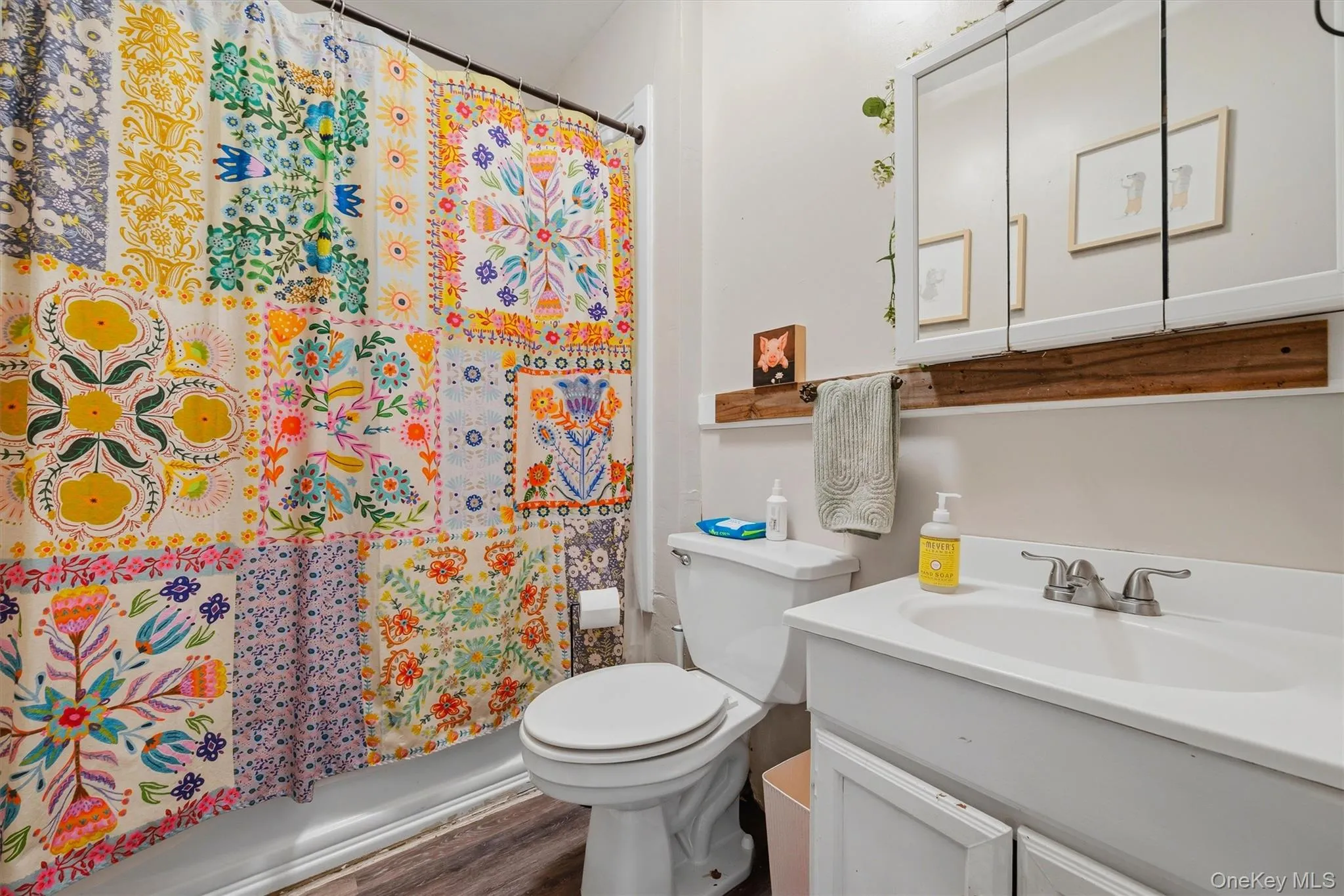 19 Hulse Avenue, Wallkill, NY, 2 Bedrooms Bedrooms, 6 Rooms Rooms,1 BathroomBathrooms,Residential,For Rent,Hulse,0,1012319 19 Hulse Avenue, Wallkill, NY, 2 Bedrooms Bedrooms, 6 Rooms Rooms,1 BathroomBathrooms,Residential,For Rent,Hulse,0,1012319