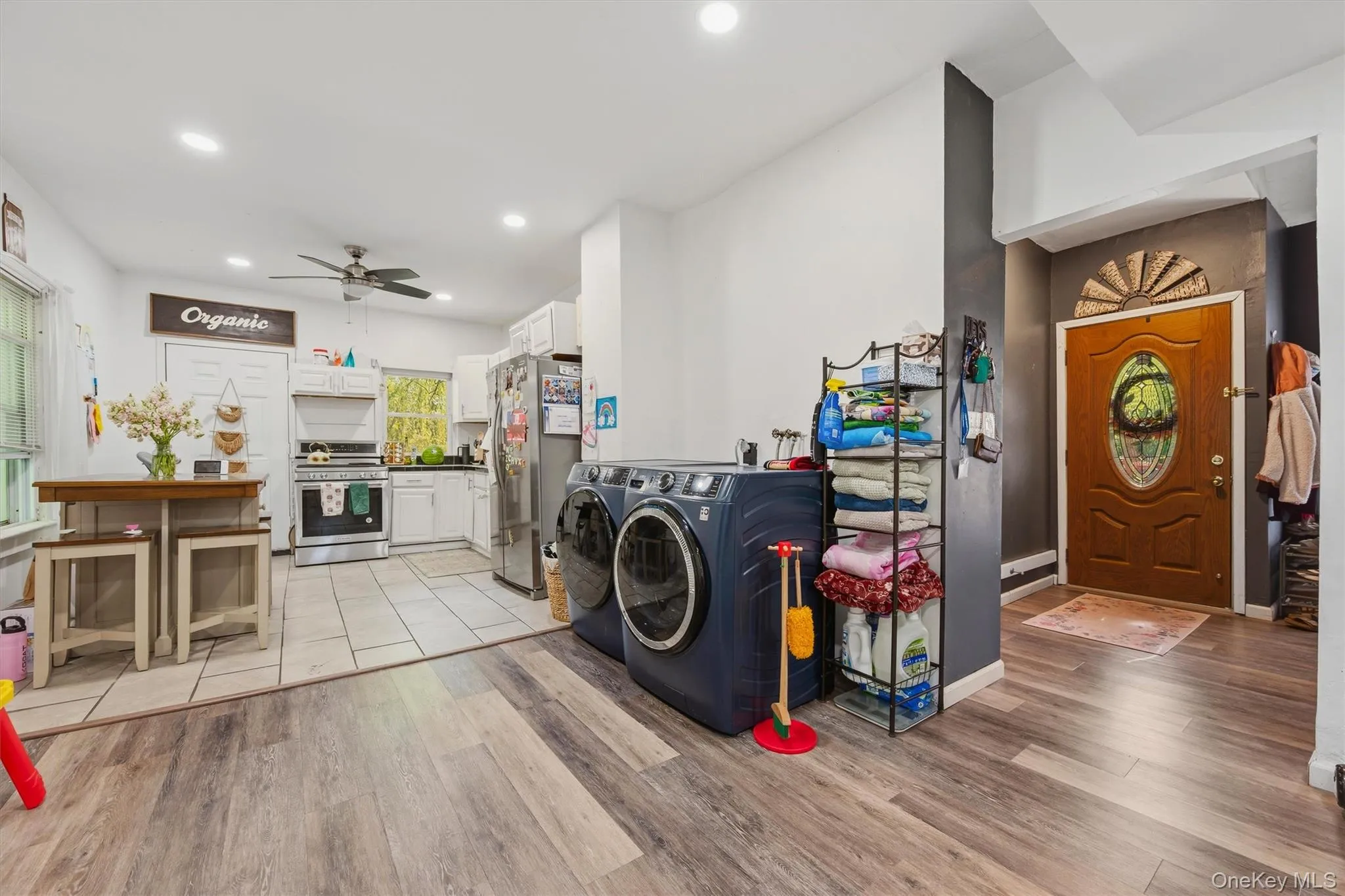 19 Hulse Avenue, Wallkill, NY, 2 Bedrooms Bedrooms, 6 Rooms Rooms,1 BathroomBathrooms,Residential,For Rent,Hulse,0,1012319 19 Hulse Avenue, Wallkill, NY, 2 Bedrooms Bedrooms, 6 Rooms Rooms,1 BathroomBathrooms,Residential,For Rent,Hulse,0,1012319