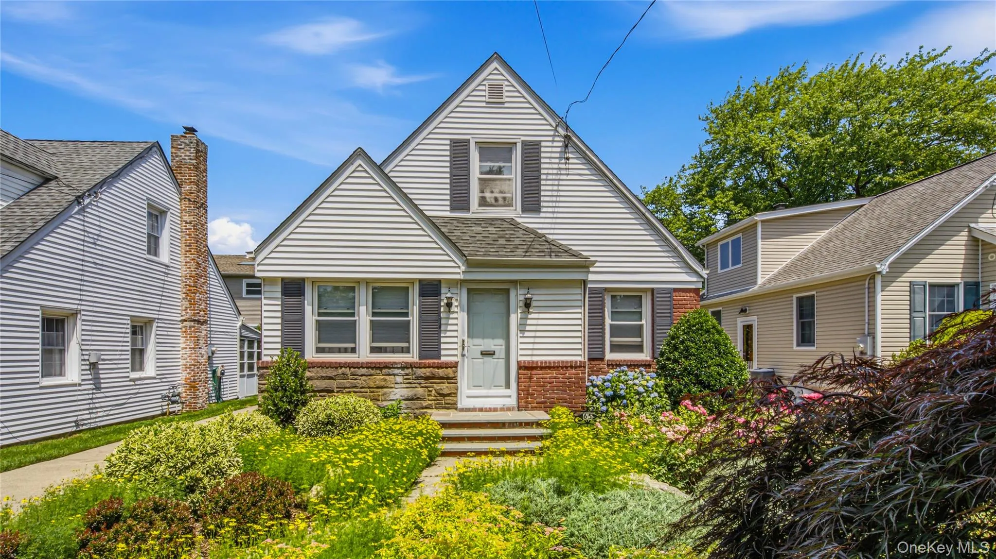 65 Stewart Avenue, Hempstead, NY, 4 Bedrooms Bedrooms, 7 Rooms Rooms,1 BathroomBathrooms,Residential,For Rent,Stewart,0,1012321 65 Stewart Avenue, Hempstead, NY, 4 Bedrooms Bedrooms, 7 Rooms Rooms,1 BathroomBathrooms,Residential,For Rent,Stewart,0,1012321