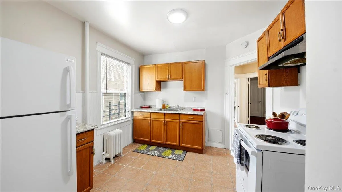 832 Calhoun Avenue, New York, NY, 4 Bedrooms Bedrooms, 6 Rooms Rooms,1 BathroomBathrooms,Residential Lease,For Rent,Calhoun,0,1012325 832 Calhoun Avenue, New York, NY, 4 Bedrooms Bedrooms, 6 Rooms Rooms,1 BathroomBathrooms,Residential Lease,For Rent,Calhoun,0,1012325