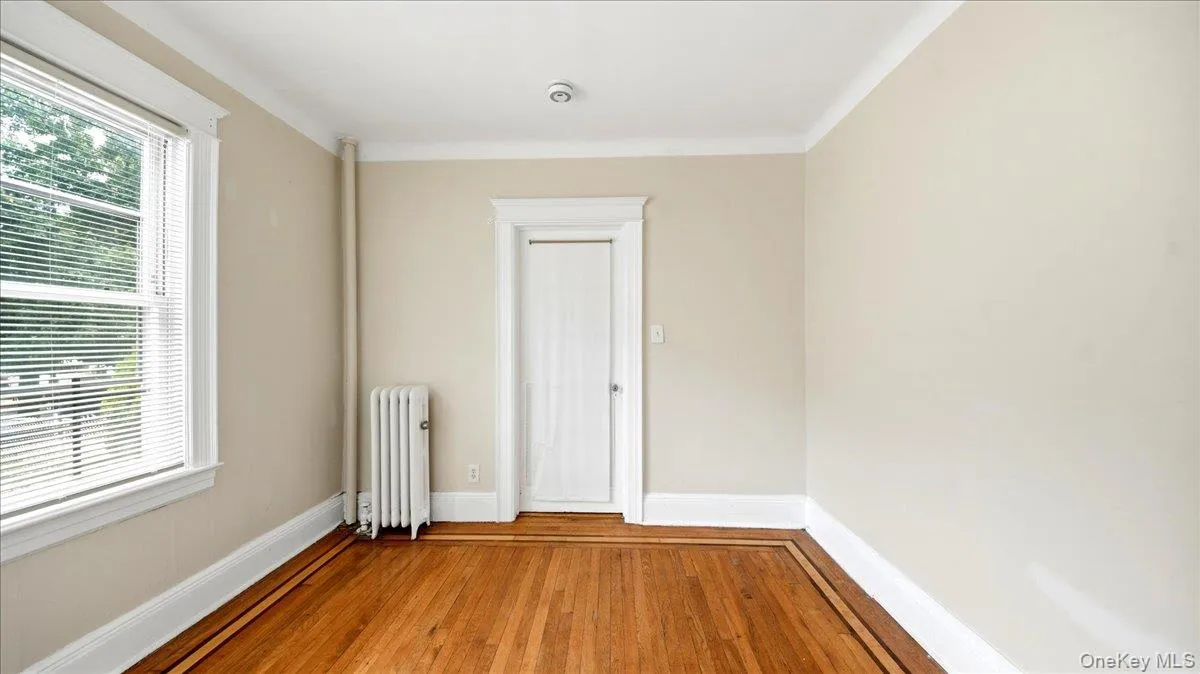 832 Calhoun Avenue, New York, NY, 4 Bedrooms Bedrooms, 6 Rooms Rooms,1 BathroomBathrooms,Residential Lease,For Rent,Calhoun,0,1012325 832 Calhoun Avenue, New York, NY, 4 Bedrooms Bedrooms, 6 Rooms Rooms,1 BathroomBathrooms,Residential Lease,For Rent,Calhoun,0,1012325
