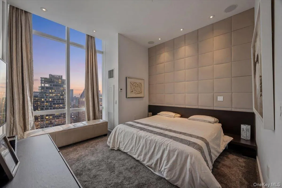 230 56th Street, New York, NY, 3 Bedrooms Bedrooms, 7 Rooms Rooms,3 BathroomsBathrooms,Residential,For Rent,56th,0,1012327 230 56th Street, New York, NY, 3 Bedrooms Bedrooms, 7 Rooms Rooms,3 BathroomsBathrooms,Residential,For Rent,56th,0,1012327