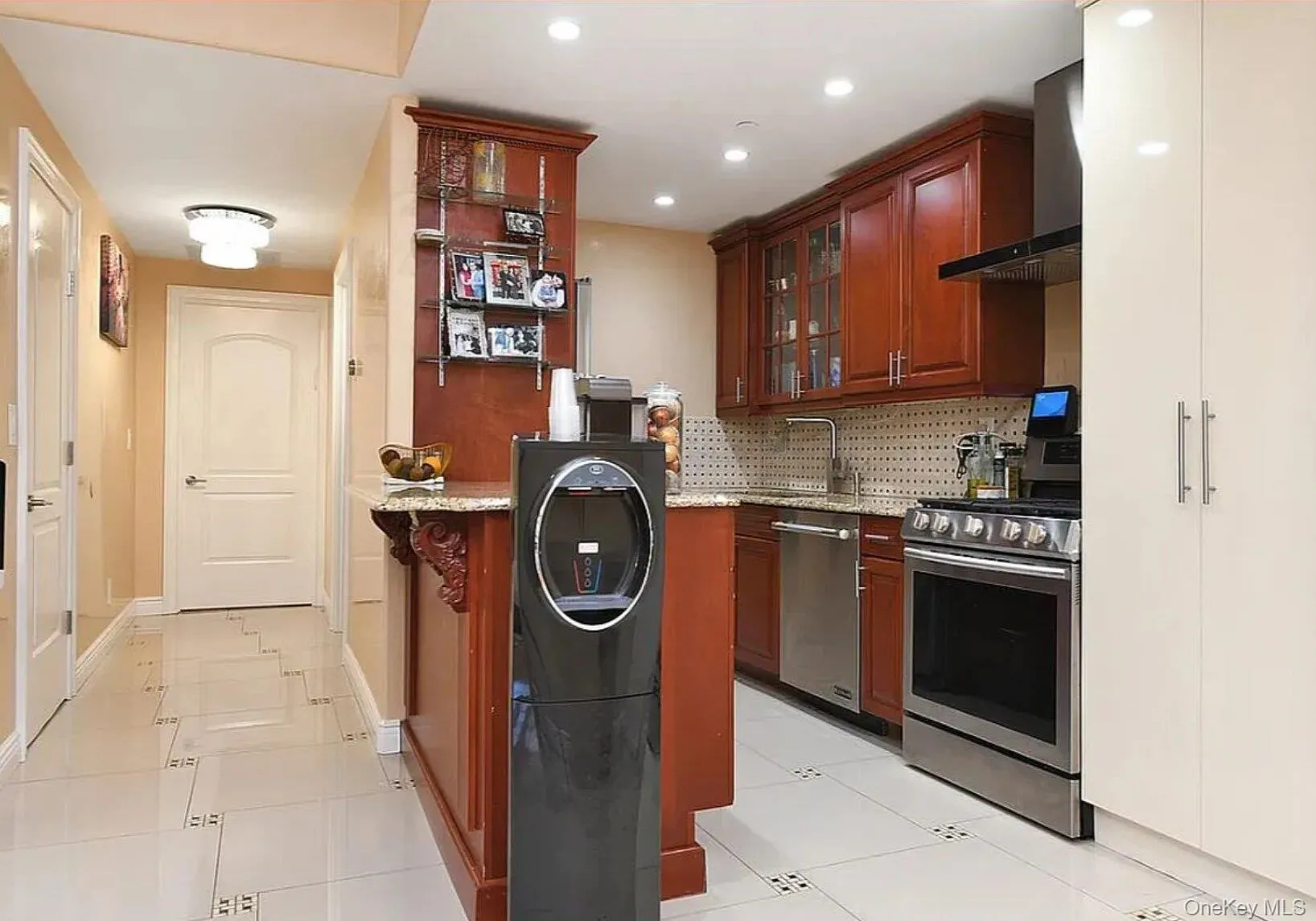 63-36 99th Street, New York, NY, 2 Bedrooms Bedrooms, 3 Rooms Rooms,2 BathroomsBathrooms,Residential Lease,For Rent,99th,0,1012329 63-36 99th Street, New York, NY, 2 Bedrooms Bedrooms, 3 Rooms Rooms,2 BathroomsBathrooms,Residential Lease,For Rent,99th,0,1012329
