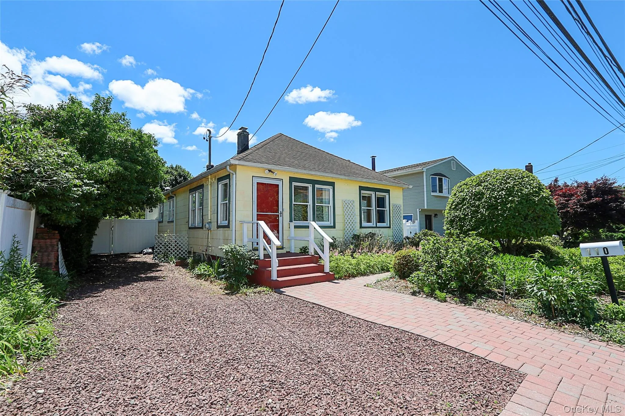 110 Franklin Avenue, Huntington, NY, 3 Bedrooms Bedrooms, 6 Rooms Rooms,1 BathroomBathrooms,Residential,For Rent,Franklin,0,1012333 110 Franklin Avenue, Huntington, NY, 3 Bedrooms Bedrooms, 6 Rooms Rooms,1 BathroomBathrooms,Residential,For Rent,Franklin,0,1012333