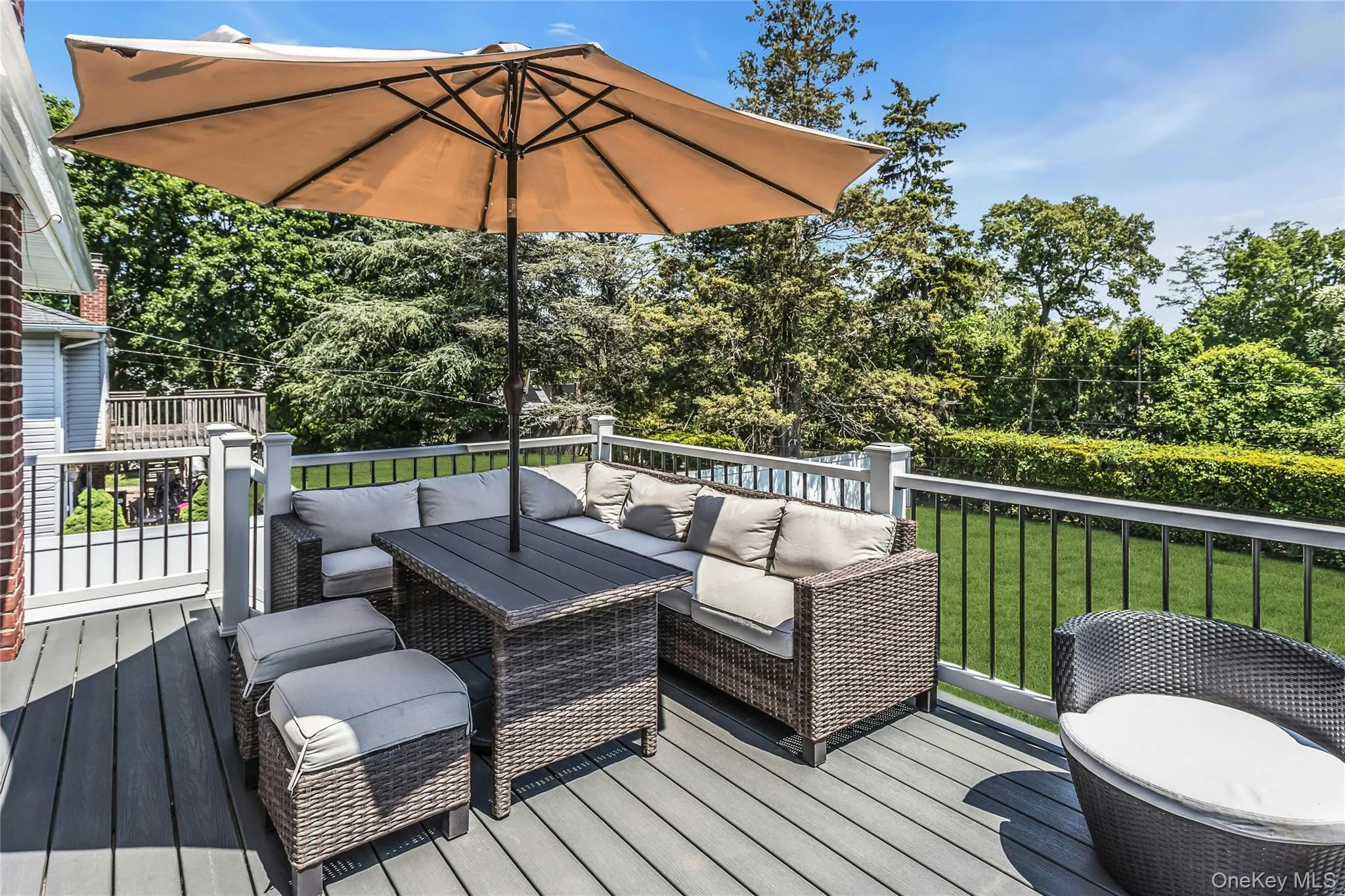 15 Lois Lane, Oyster Bay, NY, 3 Bedrooms Bedrooms, 7 Rooms Rooms,2 BathroomsBathrooms,Residential,For Rent,Lois,0,KEY1012336 15 Lois Lane, Oyster Bay, NY, 3 Bedrooms Bedrooms, 7 Rooms Rooms,2 BathroomsBathrooms,Residential,For Rent,Lois,0,KEY1012336