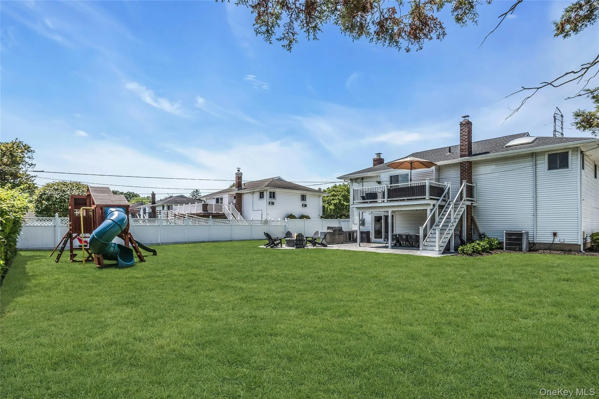 15 Lois Lane, Oyster Bay, NY, 3 Bedrooms Bedrooms, 7 Rooms Rooms,2 BathroomsBathrooms,Residential,For Rent,Lois,0,KEY1012336 15 Lois Lane, Oyster Bay, NY, 3 Bedrooms Bedrooms, 7 Rooms Rooms,2 BathroomsBathrooms,Residential,For Rent,Lois,0,KEY1012336