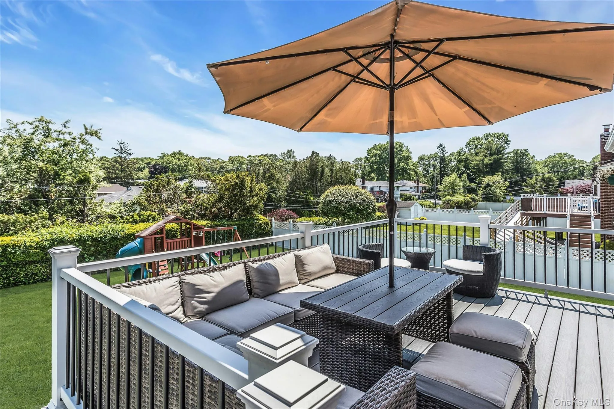 15 Lois Lane, Oyster Bay, NY, 3 Bedrooms Bedrooms, 7 Rooms Rooms,2 BathroomsBathrooms,Residential,For Rent,Lois,0,KEY1012336 15 Lois Lane, Oyster Bay, NY, 3 Bedrooms Bedrooms, 7 Rooms Rooms,2 BathroomsBathrooms,Residential,For Rent,Lois,0,KEY1012336