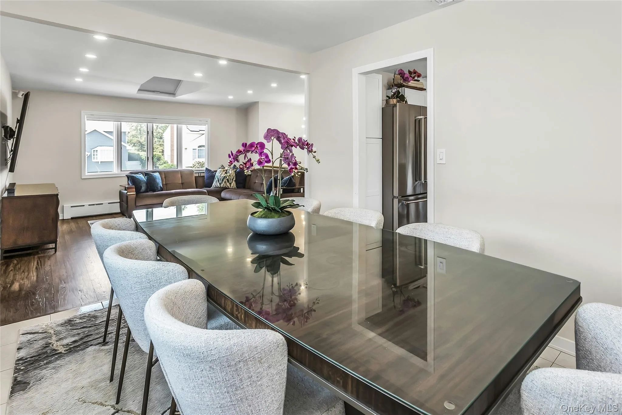 15 Lois Lane, Oyster Bay, NY, 3 Bedrooms Bedrooms, 7 Rooms Rooms,2 BathroomsBathrooms,Residential,For Rent,Lois,0,KEY1012336 15 Lois Lane, Oyster Bay, NY, 3 Bedrooms Bedrooms, 7 Rooms Rooms,2 BathroomsBathrooms,Residential,For Rent,Lois,0,KEY1012336