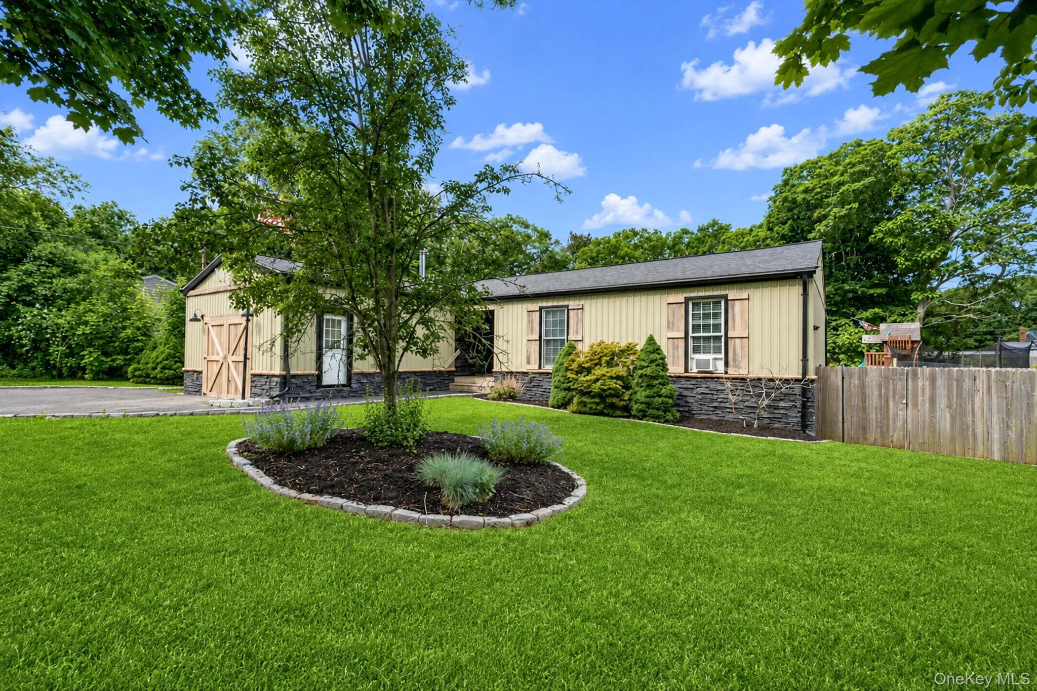 1010 Sipp Avenue, Brookhaven, NY, 6 Bedrooms Bedrooms, 13 Rooms Rooms,3 BathroomsBathrooms,Residential,For Rent,Sipp,0,1012337 1010 Sipp Avenue, Brookhaven, NY, 6 Bedrooms Bedrooms, 13 Rooms Rooms,3 BathroomsBathrooms,Residential,For Rent,Sipp,0,1012337