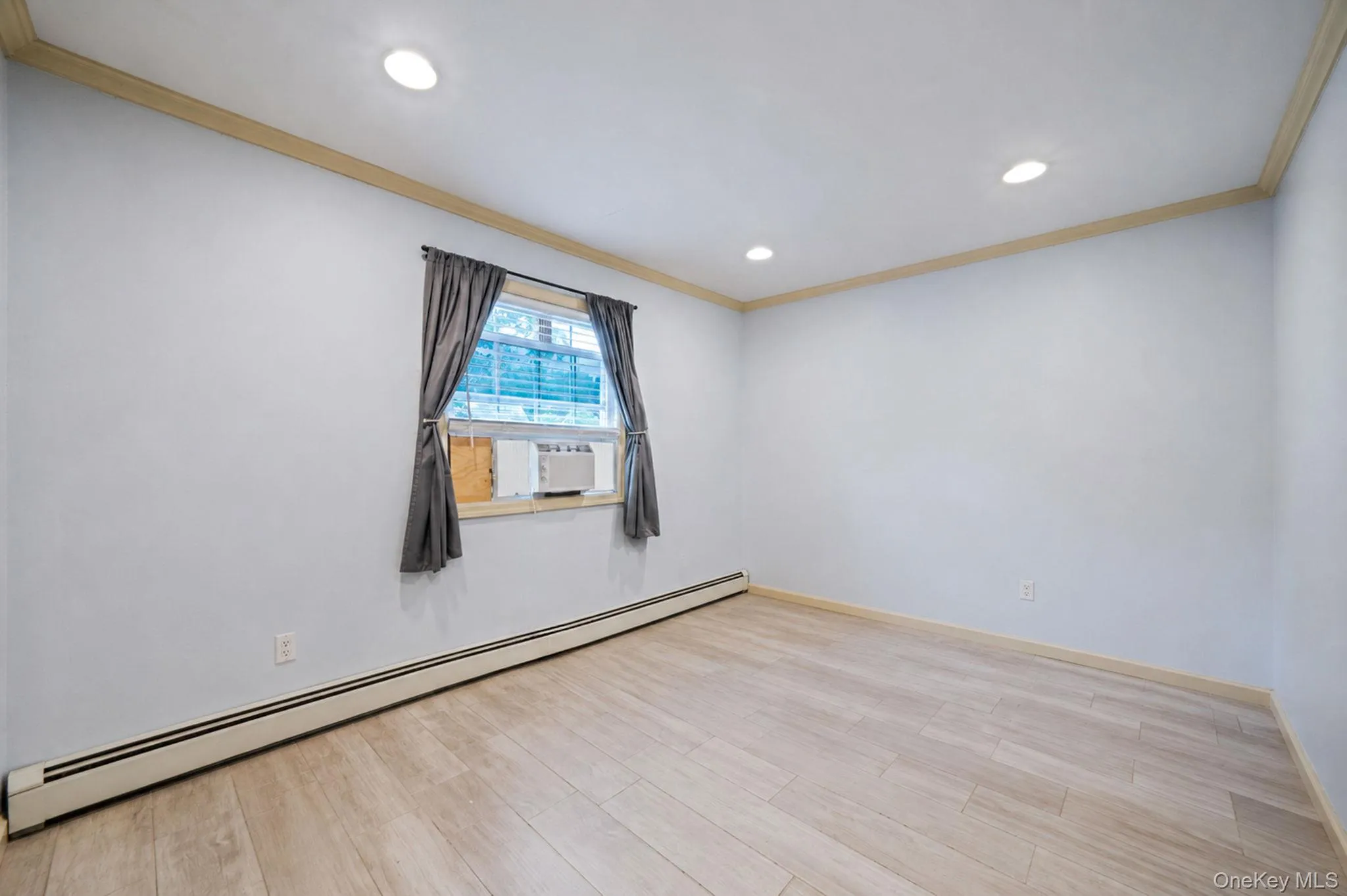 1010 Sipp Avenue, Brookhaven, NY, 6 Bedrooms Bedrooms, 13 Rooms Rooms,3 BathroomsBathrooms,Residential,For Rent,Sipp,0,1012337 1010 Sipp Avenue, Brookhaven, NY, 6 Bedrooms Bedrooms, 13 Rooms Rooms,3 BathroomsBathrooms,Residential,For Rent,Sipp,0,1012337