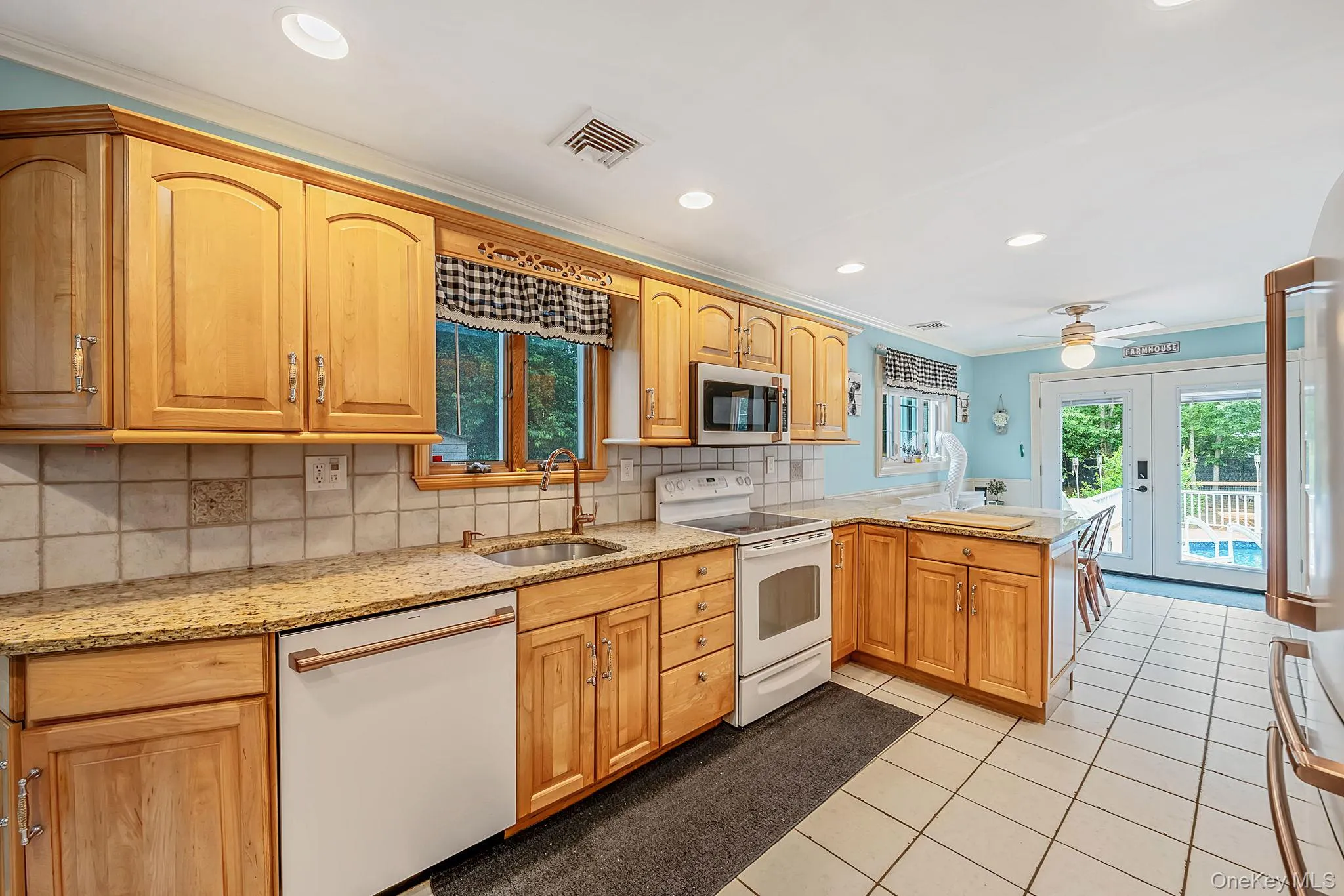 1010 Sipp Avenue, Brookhaven, NY, 6 Bedrooms Bedrooms, 13 Rooms Rooms,3 BathroomsBathrooms,Residential,For Rent,Sipp,0,1012337 1010 Sipp Avenue, Brookhaven, NY, 6 Bedrooms Bedrooms, 13 Rooms Rooms,3 BathroomsBathrooms,Residential,For Rent,Sipp,0,1012337