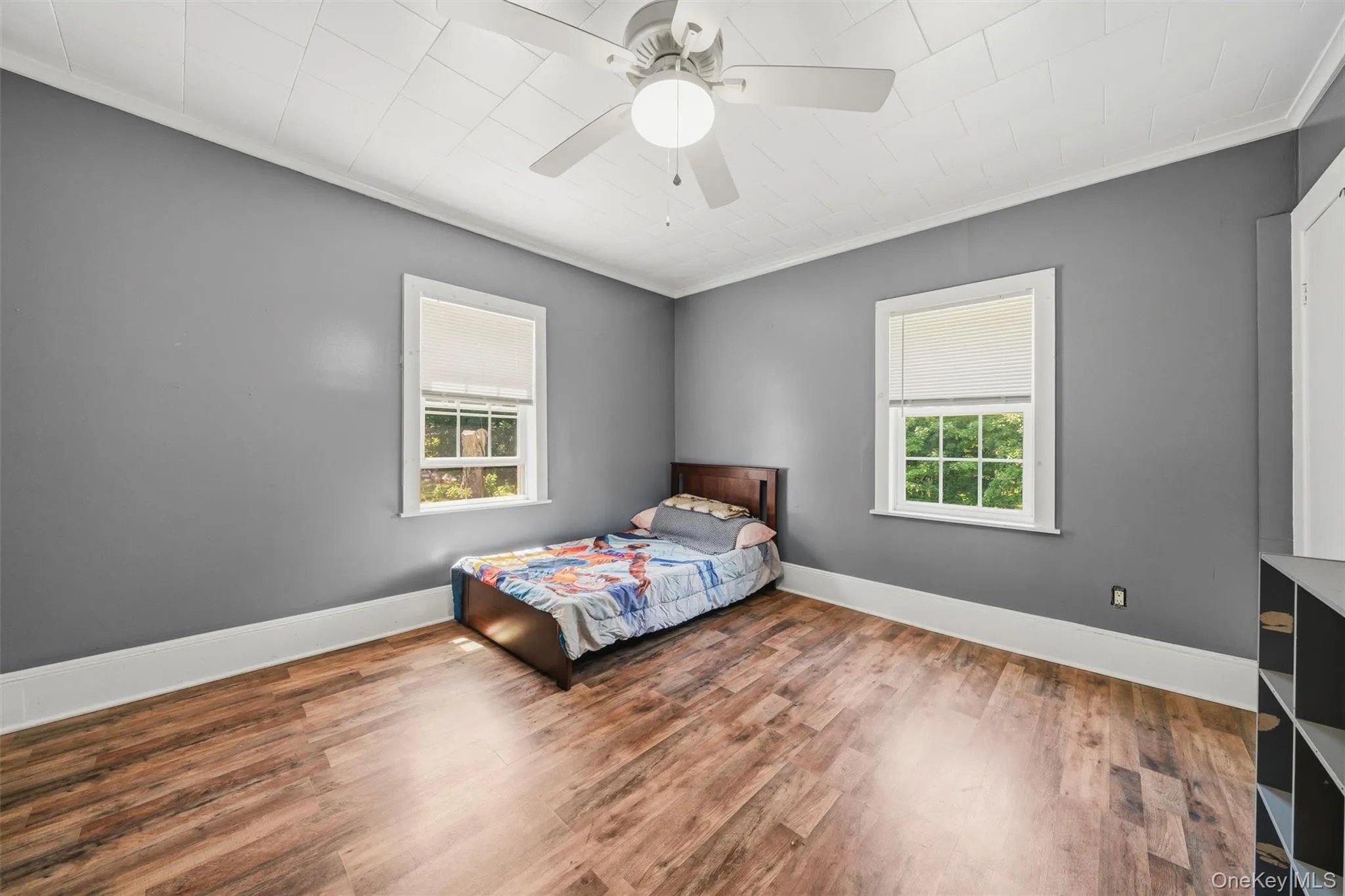 Large 2nd bedroom Large 2nd bedroom