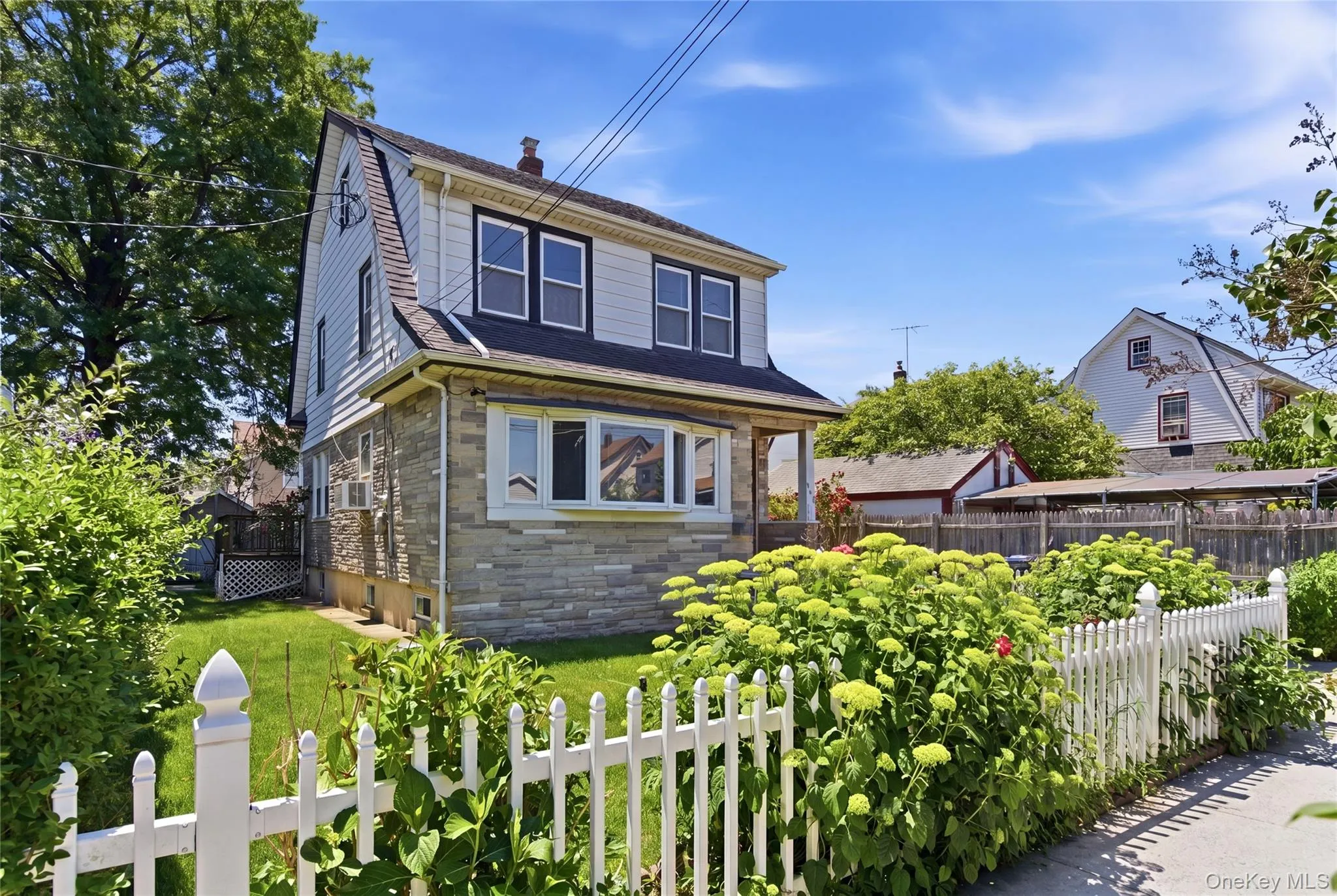 22412 92nd Avenue, New York, NY, 3 Bedrooms Bedrooms, 8 Rooms Rooms,2 BathroomsBathrooms,Residential,For Rent,92nd,0,1012348 22412 92nd Avenue, New York, NY, 3 Bedrooms Bedrooms, 8 Rooms Rooms,2 BathroomsBathrooms,Residential,For Rent,92nd,0,1012348