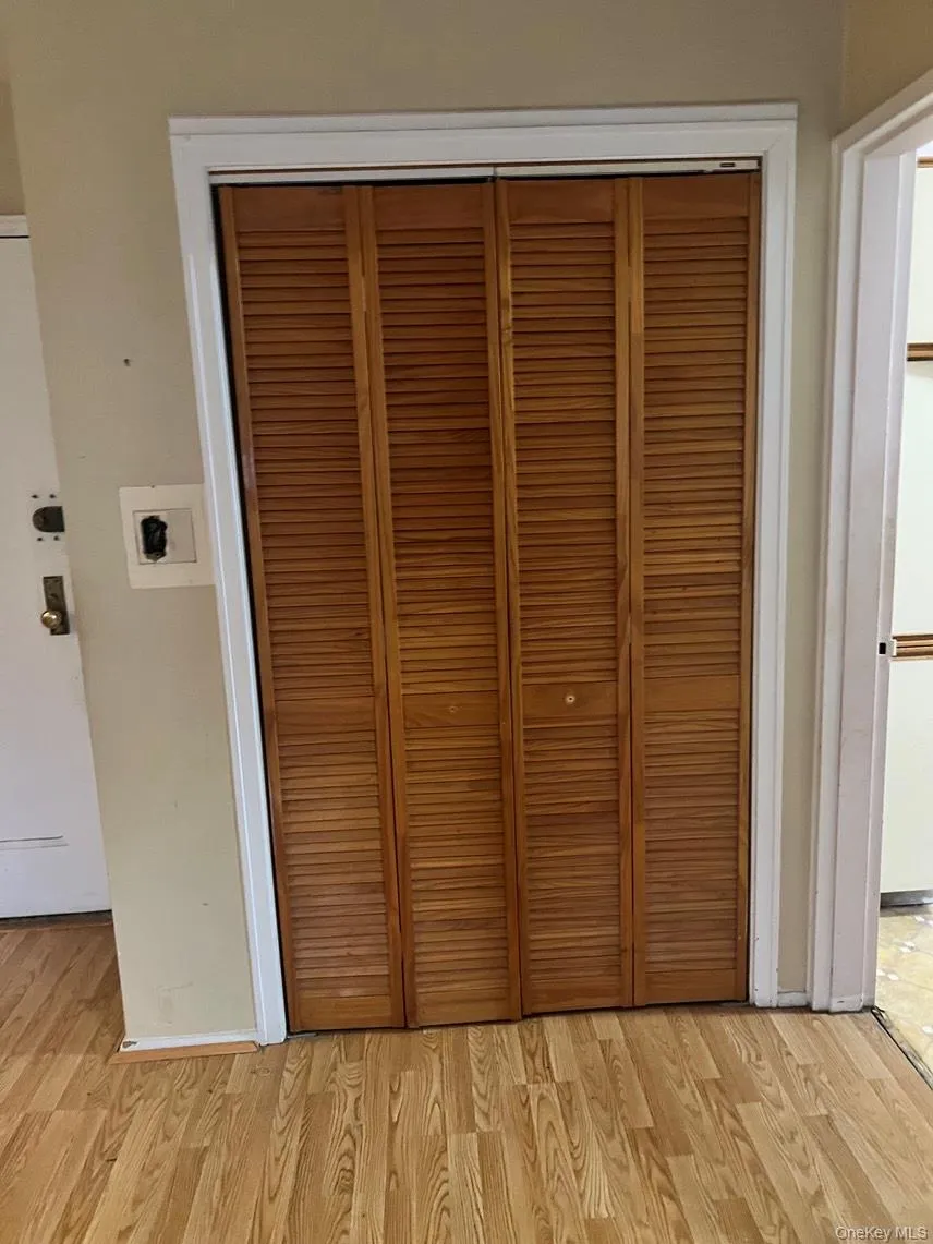 8719 204th Street, New York, NY, 1 Bedroom Bedrooms, 3 Rooms Rooms,1 BathroomBathrooms,Residential,For Rent,204th,0,1012349 8719 204th Street, New York, NY, 1 Bedroom Bedrooms, 3 Rooms Rooms,1 BathroomBathrooms,Residential,For Rent,204th,0,1012349
