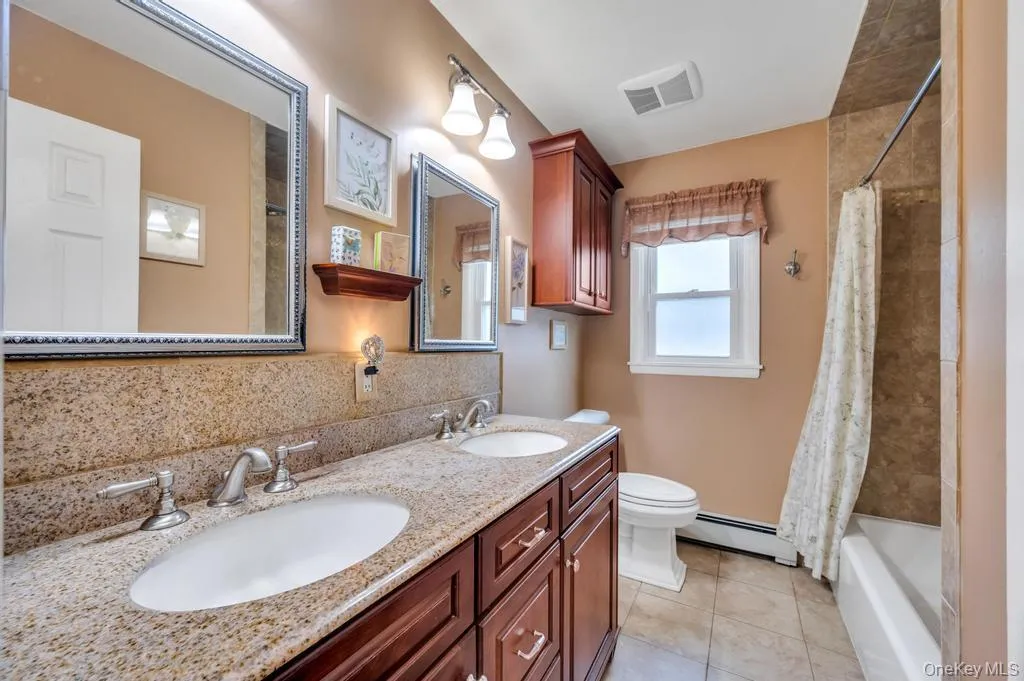 1 Pioneer Boulevard, Huntington, NY, 3 Bedrooms Bedrooms, 6 Rooms Rooms,1 BathroomBathrooms,Residential,For Rent,Pioneer,0,1012353 1 Pioneer Boulevard, Huntington, NY, 3 Bedrooms Bedrooms, 6 Rooms Rooms,1 BathroomBathrooms,Residential,For Rent,Pioneer,0,1012353
