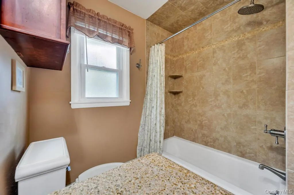 1 Pioneer Boulevard, Huntington, NY, 3 Bedrooms Bedrooms, 6 Rooms Rooms,1 BathroomBathrooms,Residential,For Rent,Pioneer,0,1012353 1 Pioneer Boulevard, Huntington, NY, 3 Bedrooms Bedrooms, 6 Rooms Rooms,1 BathroomBathrooms,Residential,For Rent,Pioneer,0,1012353