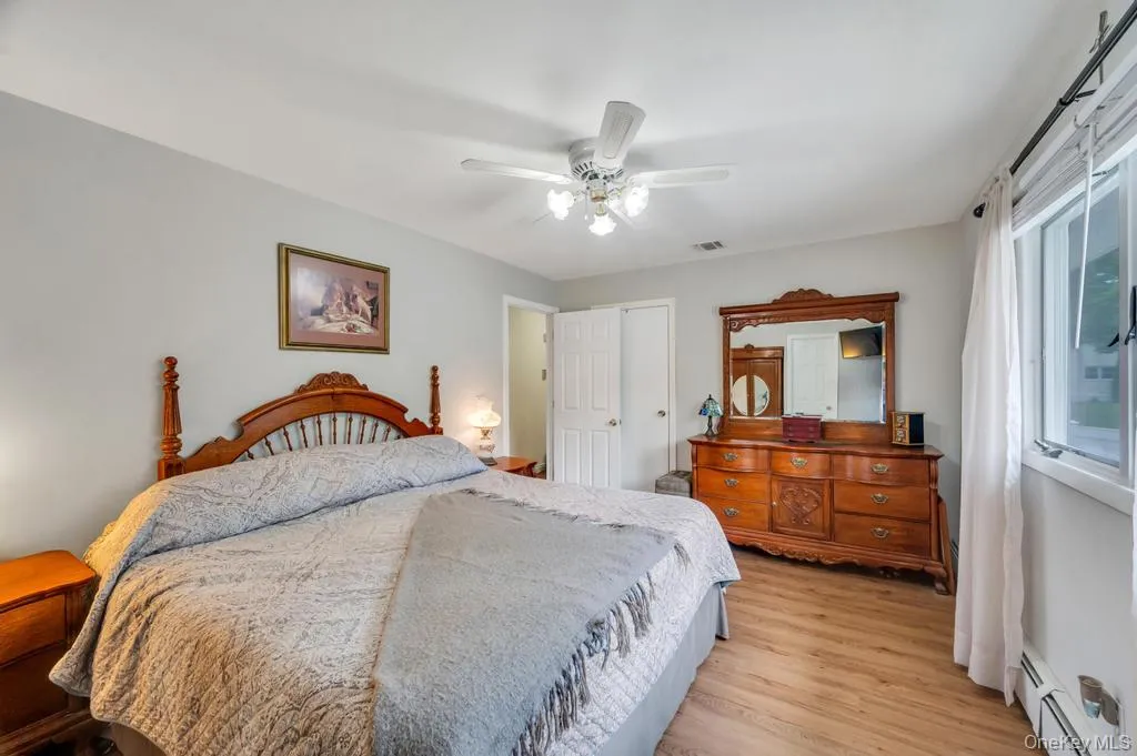 1 Pioneer Boulevard, Huntington, NY, 3 Bedrooms Bedrooms, 6 Rooms Rooms,1 BathroomBathrooms,Residential,For Rent,Pioneer,0,1012353 1 Pioneer Boulevard, Huntington, NY, 3 Bedrooms Bedrooms, 6 Rooms Rooms,1 BathroomBathrooms,Residential,For Rent,Pioneer,0,1012353