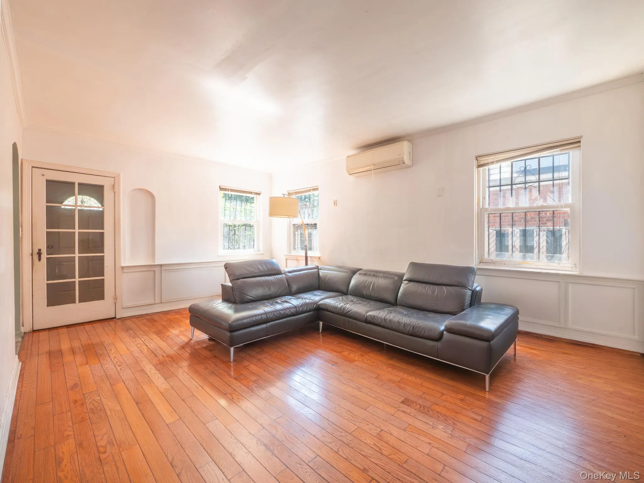 7618 172nd Street, New York, NY, 4 Bedrooms Bedrooms, 8 Rooms Rooms,3 BathroomsBathrooms,Residential,For Rent,172nd,0,1012354 7618 172nd Street, New York, NY, 4 Bedrooms Bedrooms, 8 Rooms Rooms,3 BathroomsBathrooms,Residential,For Rent,172nd,0,1012354