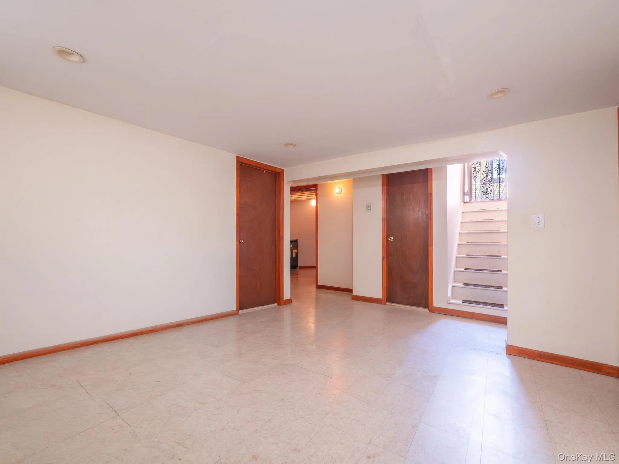 7618 172nd Street, New York, NY, 4 Bedrooms Bedrooms, 8 Rooms Rooms,3 BathroomsBathrooms,Residential,For Rent,172nd,0,1012354 7618 172nd Street, New York, NY, 4 Bedrooms Bedrooms, 8 Rooms Rooms,3 BathroomsBathrooms,Residential,For Rent,172nd,0,1012354