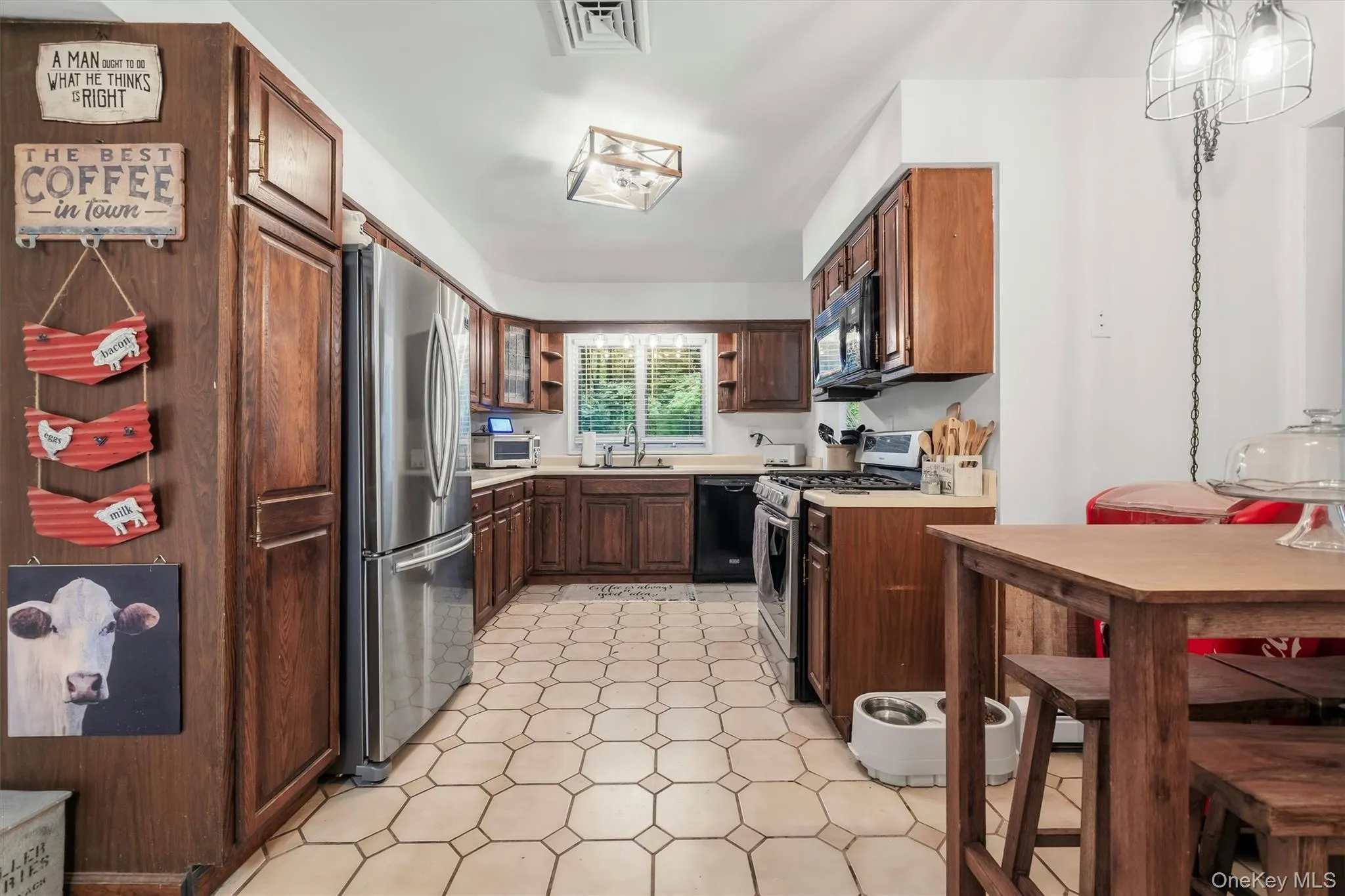 182 Redder Road, Shawangunk, NY, 3 Bedrooms Bedrooms, 8 Rooms Rooms,1 BathroomBathrooms,Residential,For Rent,Redder,0,1012358 182 Redder Road, Shawangunk, NY, 3 Bedrooms Bedrooms, 8 Rooms Rooms,1 BathroomBathrooms,Residential,For Rent,Redder,0,1012358