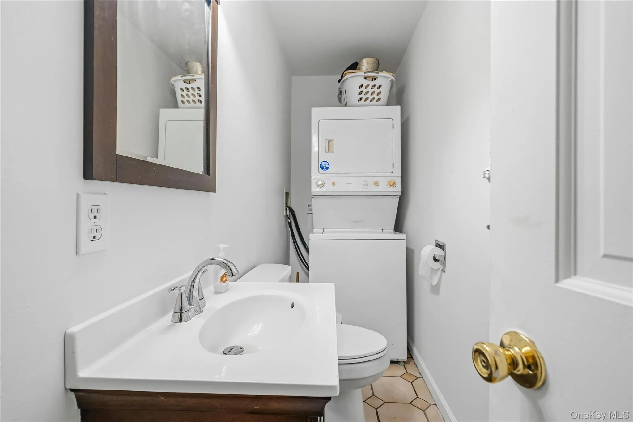 182 Redder Road, Shawangunk, NY, 3 Bedrooms Bedrooms, 8 Rooms Rooms,1 BathroomBathrooms,Residential,For Rent,Redder,0,1012358 182 Redder Road, Shawangunk, NY, 3 Bedrooms Bedrooms, 8 Rooms Rooms,1 BathroomBathrooms,Residential,For Rent,Redder,0,1012358