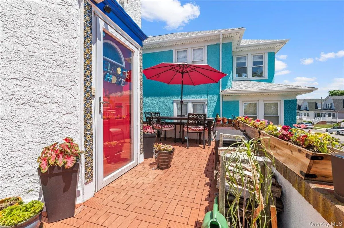 323 Walnut Street, Long Beach, NY, 5 Bedrooms Bedrooms, 13 Rooms Rooms,3 BathroomsBathrooms,Residential,For Rent,Walnut,0,1012359 323 Walnut Street, Long Beach, NY, 5 Bedrooms Bedrooms, 13 Rooms Rooms,3 BathroomsBathrooms,Residential,For Rent,Walnut,0,1012359