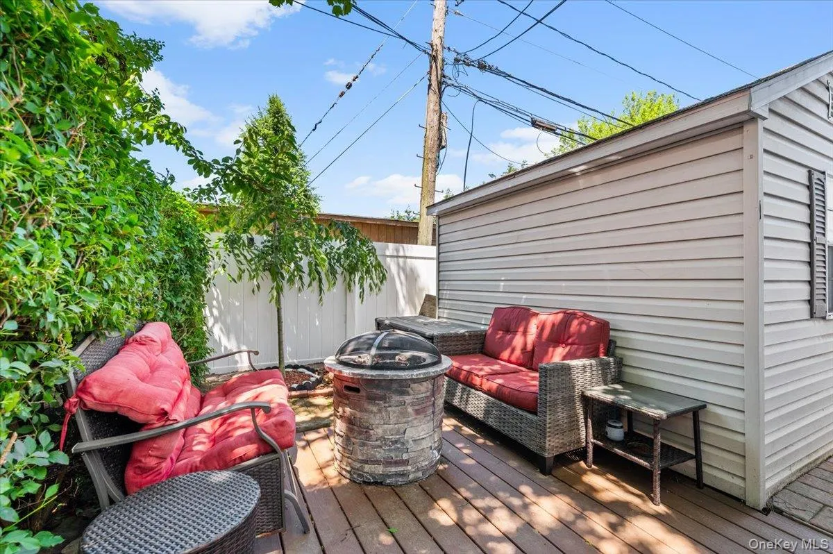 323 Walnut Street, Long Beach, NY, 5 Bedrooms Bedrooms, 13 Rooms Rooms,3 BathroomsBathrooms,Residential,For Rent,Walnut,0,1012359 323 Walnut Street, Long Beach, NY, 5 Bedrooms Bedrooms, 13 Rooms Rooms,3 BathroomsBathrooms,Residential,For Rent,Walnut,0,1012359