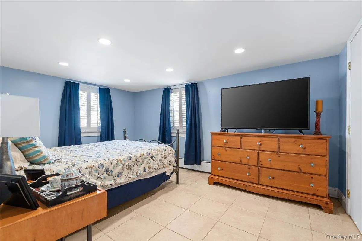323 Walnut Street, Long Beach, NY, 5 Bedrooms Bedrooms, 13 Rooms Rooms,3 BathroomsBathrooms,Residential,For Rent,Walnut,0,1012359 323 Walnut Street, Long Beach, NY, 5 Bedrooms Bedrooms, 13 Rooms Rooms,3 BathroomsBathrooms,Residential,For Rent,Walnut,0,1012359