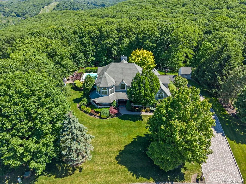 25 Ridge Road, Haverstraw, NY, 7 Bedrooms Bedrooms, 14 Rooms Rooms,4 BathroomsBathrooms,Residential,For Rent,Ridge,0,1012361 25 Ridge Road, Haverstraw, NY, 7 Bedrooms Bedrooms, 14 Rooms Rooms,4 BathroomsBathrooms,Residential,For Rent,Ridge,0,1012361