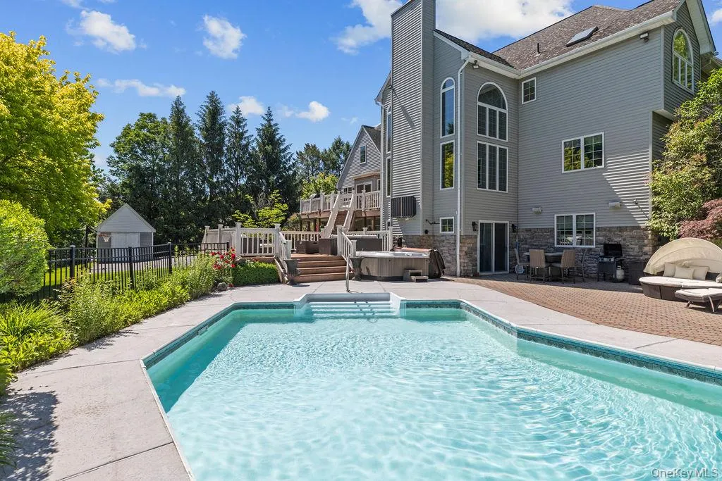 25 Ridge Road, Haverstraw, NY, 7 Bedrooms Bedrooms, 14 Rooms Rooms,4 BathroomsBathrooms,Residential,For Rent,Ridge,0,1012361 25 Ridge Road, Haverstraw, NY, 7 Bedrooms Bedrooms, 14 Rooms Rooms,4 BathroomsBathrooms,Residential,For Rent,Ridge,0,1012361