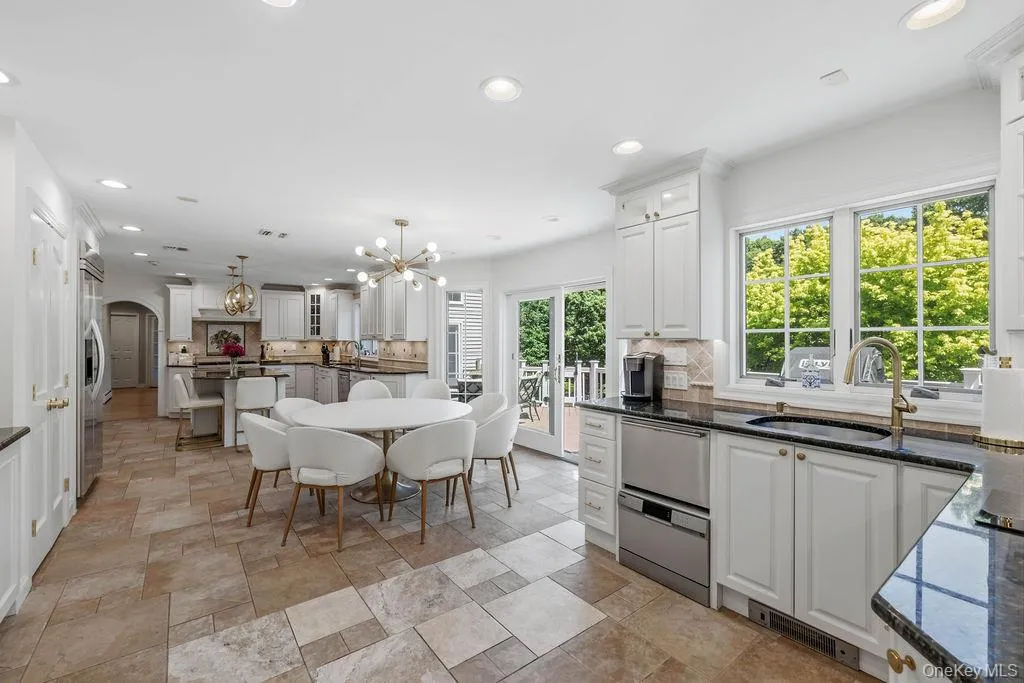 25 Ridge Road, Haverstraw, NY, 7 Bedrooms Bedrooms, 14 Rooms Rooms,4 BathroomsBathrooms,Residential,For Rent,Ridge,0,1012361 25 Ridge Road, Haverstraw, NY, 7 Bedrooms Bedrooms, 14 Rooms Rooms,4 BathroomsBathrooms,Residential,For Rent,Ridge,0,1012361