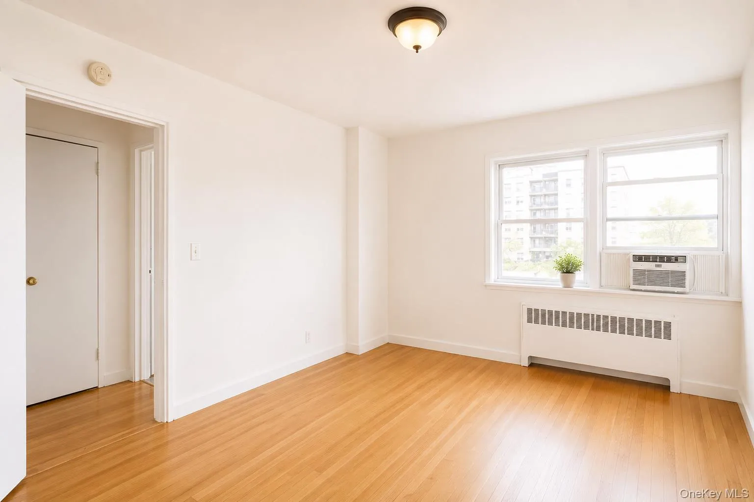 325 Shore Road, Long Beach, NY, 1 Bedroom Bedrooms, 4 Rooms Rooms,1 BathroomBathrooms,Residential Lease,For Rent,Shore,0,1012364 325 Shore Road, Long Beach, NY, 1 Bedroom Bedrooms, 4 Rooms Rooms,1 BathroomBathrooms,Residential Lease,For Rent,Shore,0,1012364