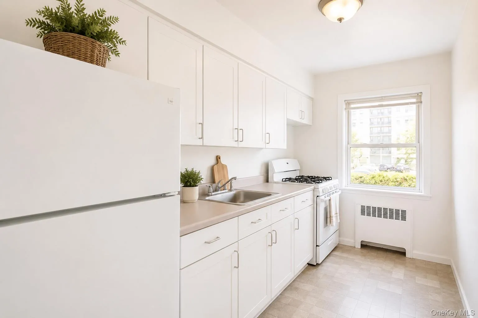 325 Shore Road, Long Beach, NY, 1 Bedroom Bedrooms, 4 Rooms Rooms,1 BathroomBathrooms,Residential Lease,For Rent,Shore,0,1012364 325 Shore Road, Long Beach, NY, 1 Bedroom Bedrooms, 4 Rooms Rooms,1 BathroomBathrooms,Residential Lease,For Rent,Shore,0,1012364