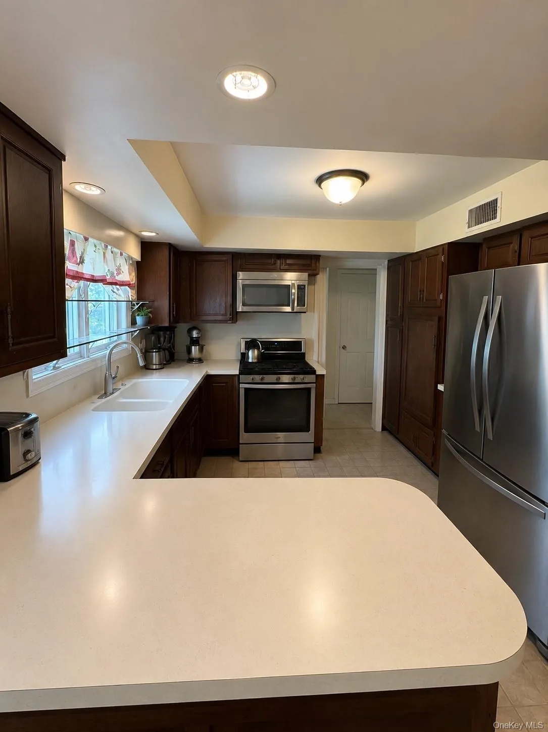 6 Kennedy Terrace, Middletown, NY, 3 Bedrooms Bedrooms, 9 Rooms Rooms,2 BathroomsBathrooms,Residential,For Rent,Kennedy,0,KEY1012365 6 Kennedy Terrace, Middletown, NY, 3 Bedrooms Bedrooms, 9 Rooms Rooms,2 BathroomsBathrooms,Residential,For Rent,Kennedy,0,KEY1012365