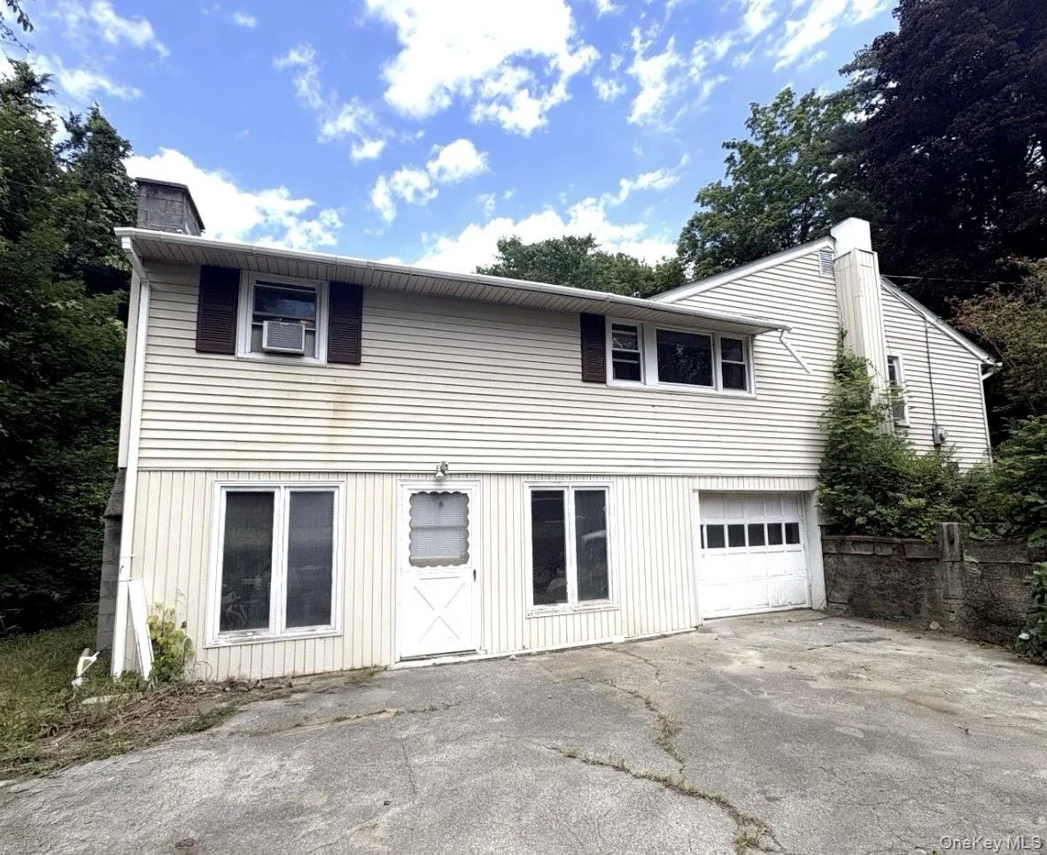 3553 Route 9G, Rhinebeck, NY, 3 Bedrooms Bedrooms, 5 Rooms Rooms,1 BathroomBathrooms,Residential,For Rent,Route 9G,0,1012369 3553 Route 9G, Rhinebeck, NY, 3 Bedrooms Bedrooms, 5 Rooms Rooms,1 BathroomBathrooms,Residential,For Rent,Route 9G,0,1012369