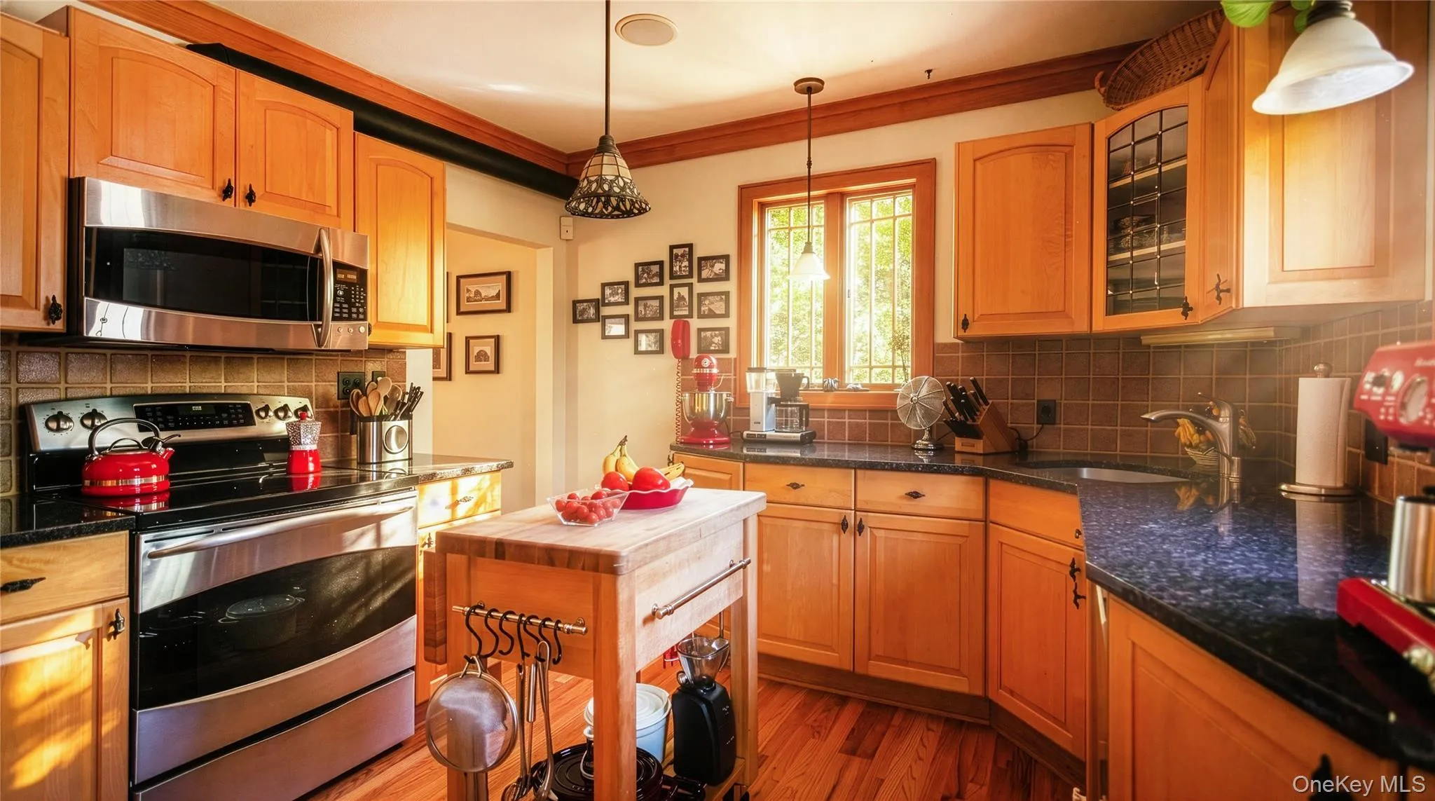 330 Country Road, Brookhaven, NY, 3 Bedrooms Bedrooms, 7 Rooms Rooms,2 BathroomsBathrooms,Residential,For Rent,Country,0,1012373 330 Country Road, Brookhaven, NY, 3 Bedrooms Bedrooms, 7 Rooms Rooms,2 BathroomsBathrooms,Residential,For Rent,Country,0,1012373