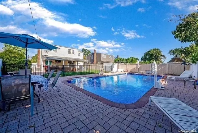 3680 Stokes Avenue, Hempstead, NY, 6 Bedrooms Bedrooms, 9 Rooms Rooms,2 BathroomsBathrooms,Residential,For Rent,Stokes,0,KEY1012378 3680 Stokes Avenue, Hempstead, NY, 6 Bedrooms Bedrooms, 9 Rooms Rooms,2 BathroomsBathrooms,Residential,For Rent,Stokes,0,KEY1012378