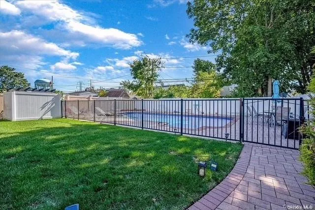 3680 Stokes Avenue, Hempstead, NY, 6 Bedrooms Bedrooms, 9 Rooms Rooms,2 BathroomsBathrooms,Residential,For Rent,Stokes,0,KEY1012378 3680 Stokes Avenue, Hempstead, NY, 6 Bedrooms Bedrooms, 9 Rooms Rooms,2 BathroomsBathrooms,Residential,For Rent,Stokes,0,KEY1012378